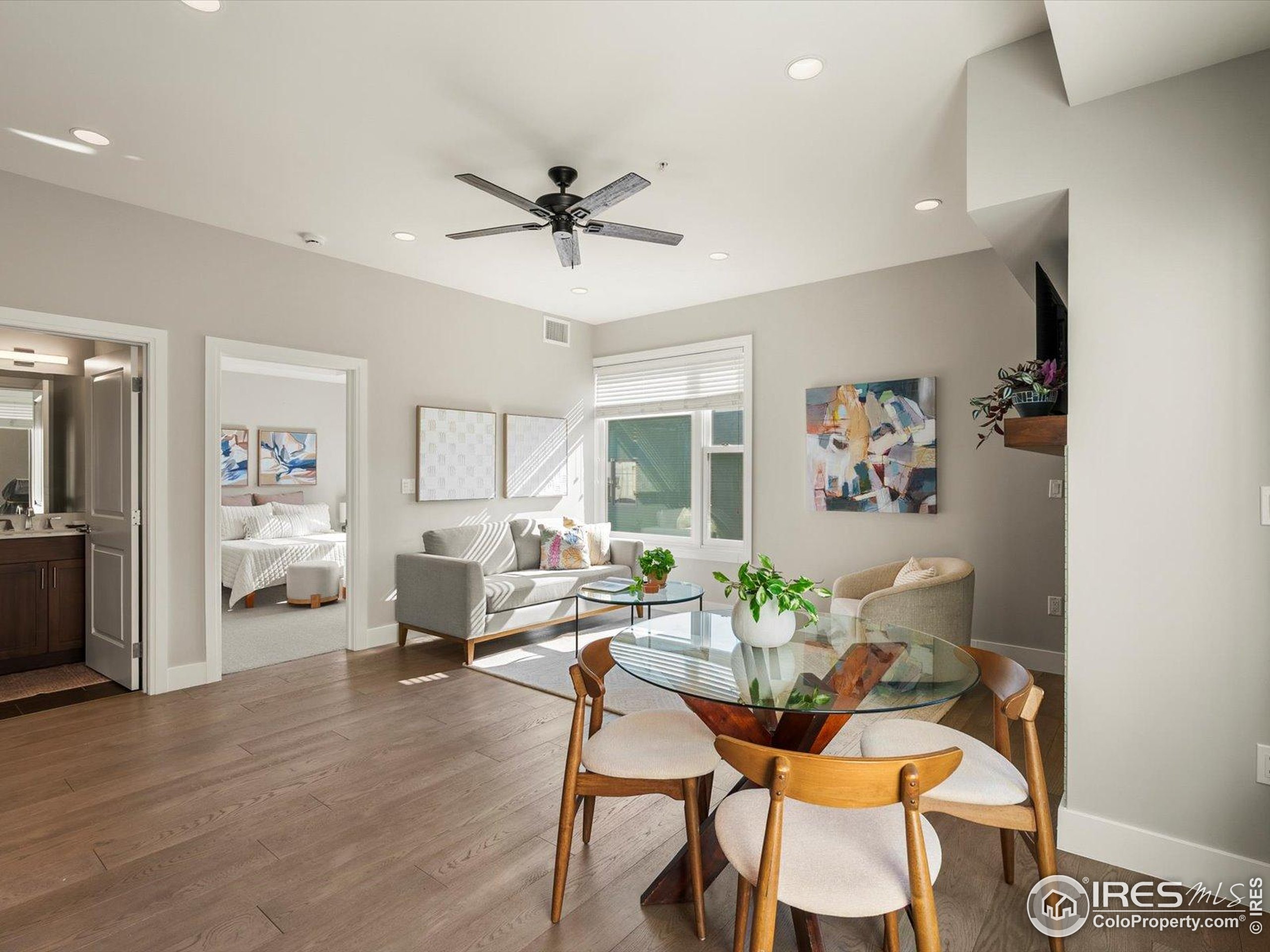 3301 Arapahoe Ave #415