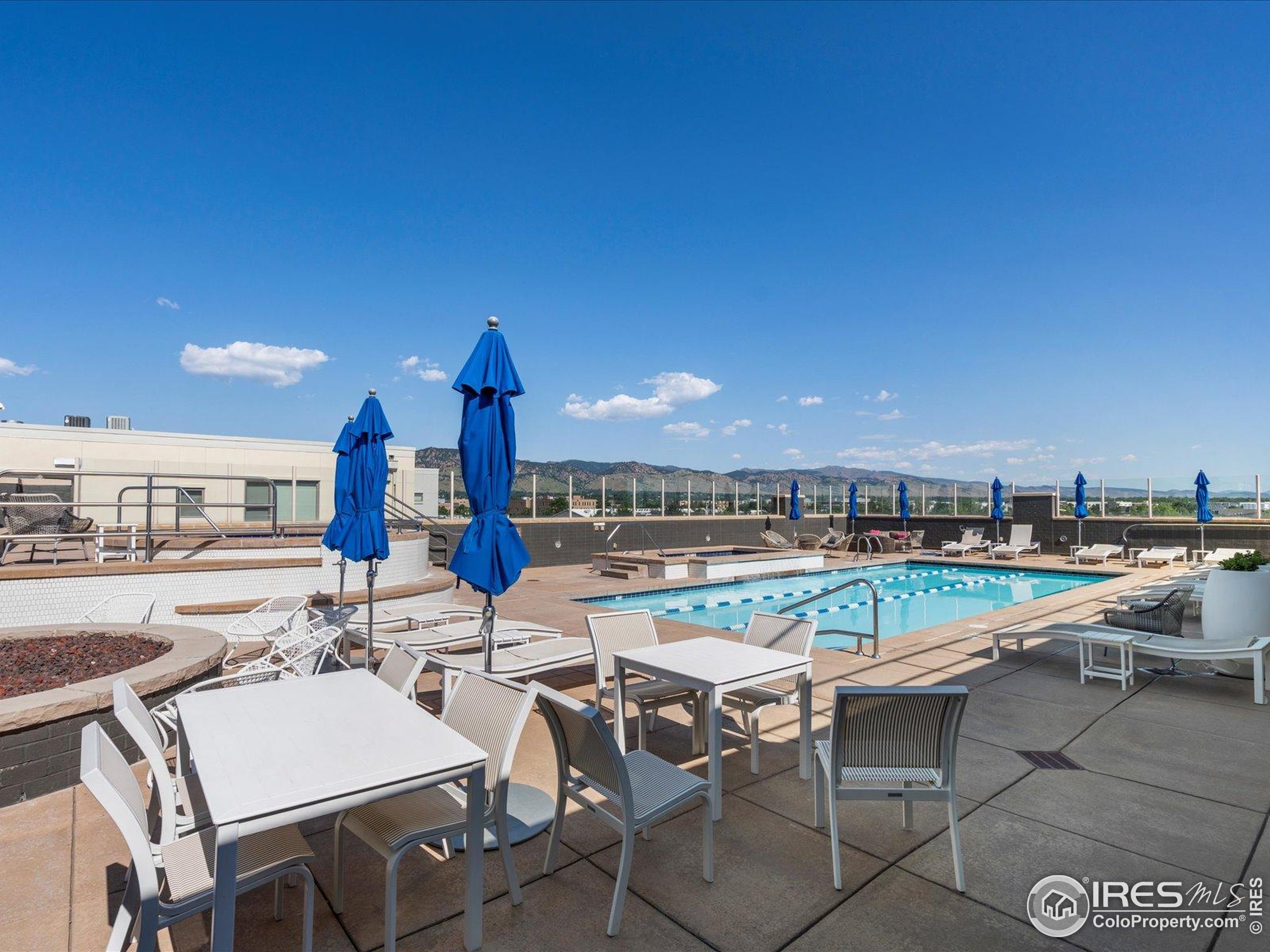 3301 Arapahoe Ave #415