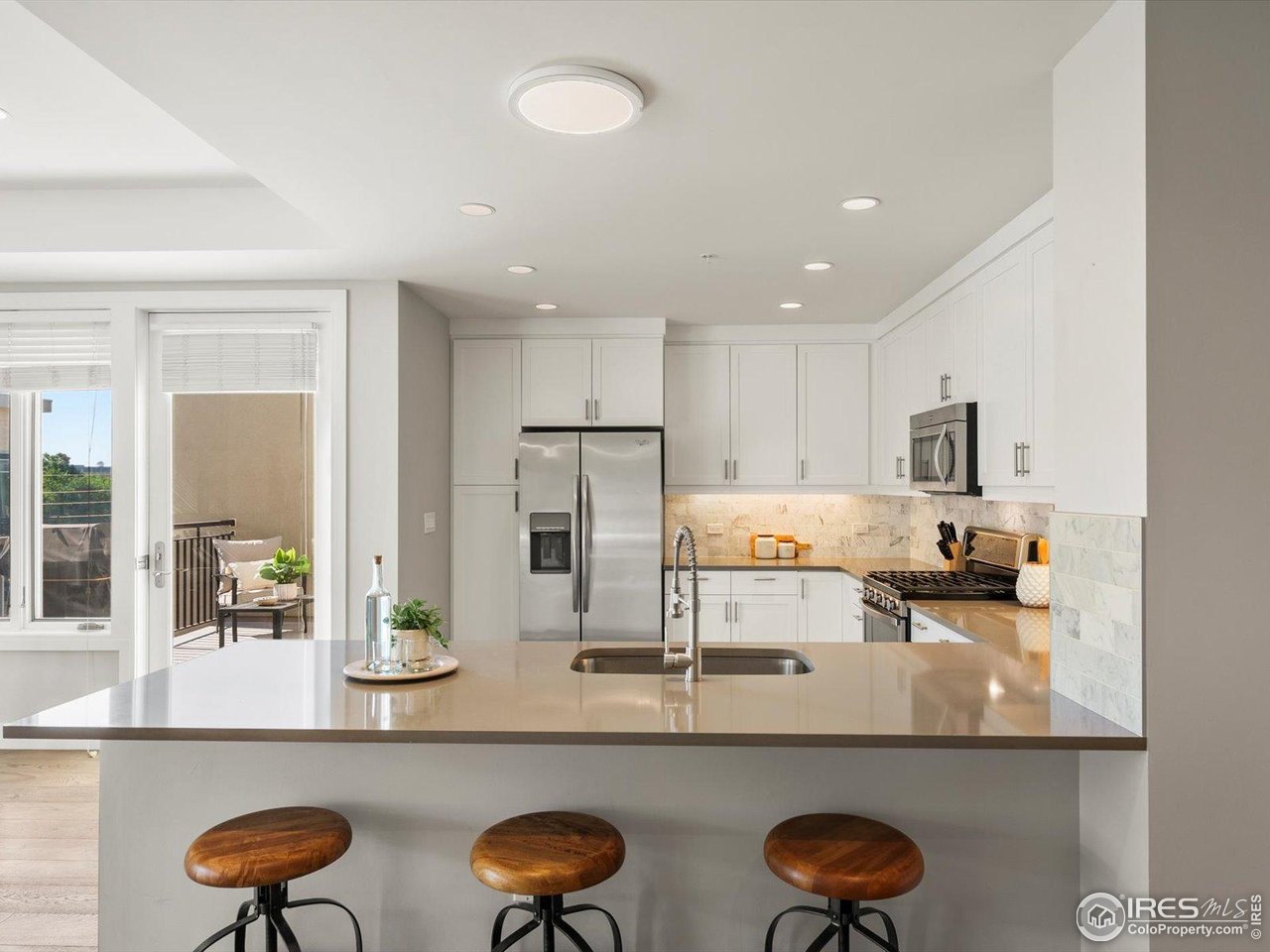 3301 Arapahoe Ave #415