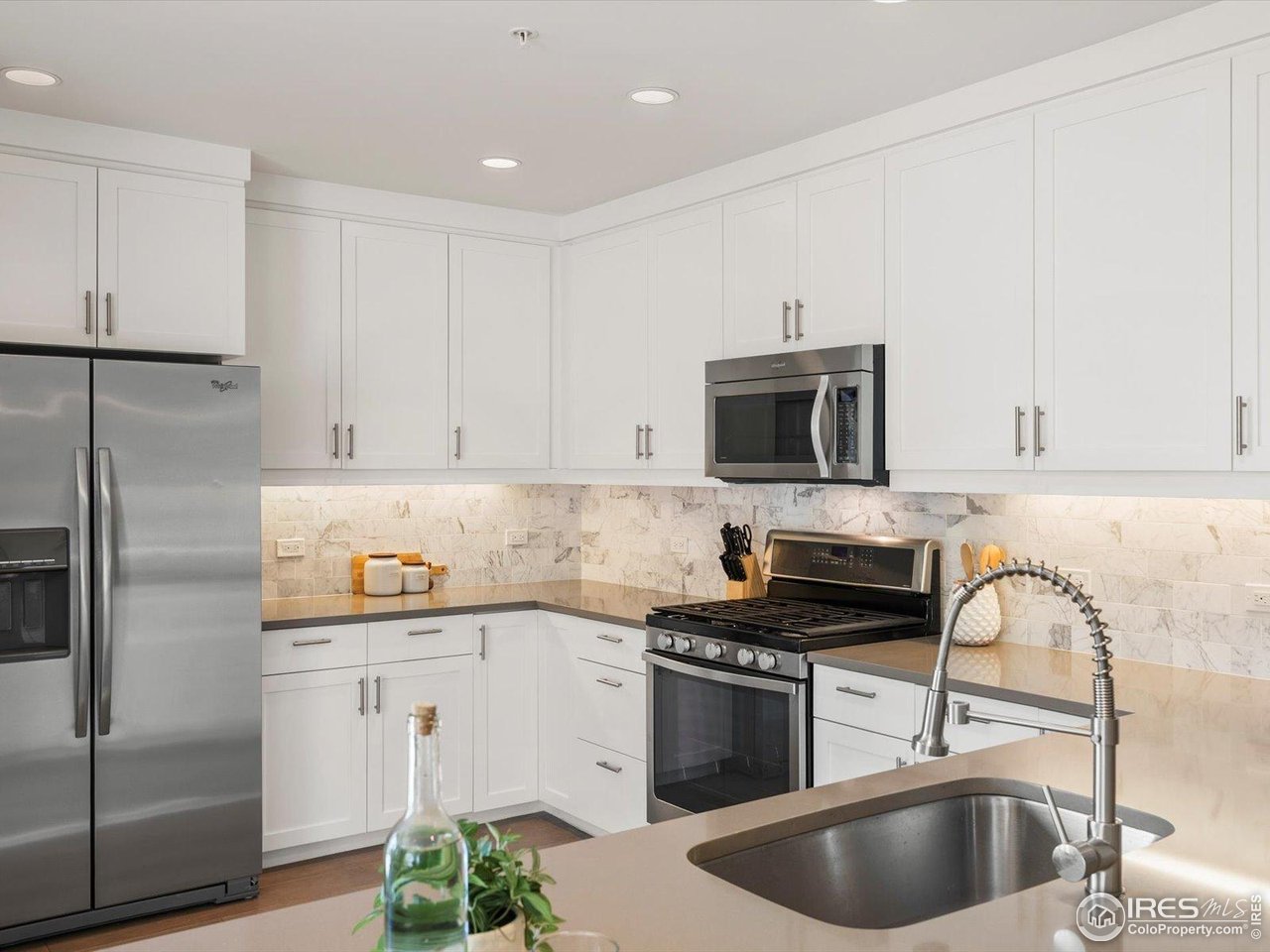 3301 Arapahoe Ave #415