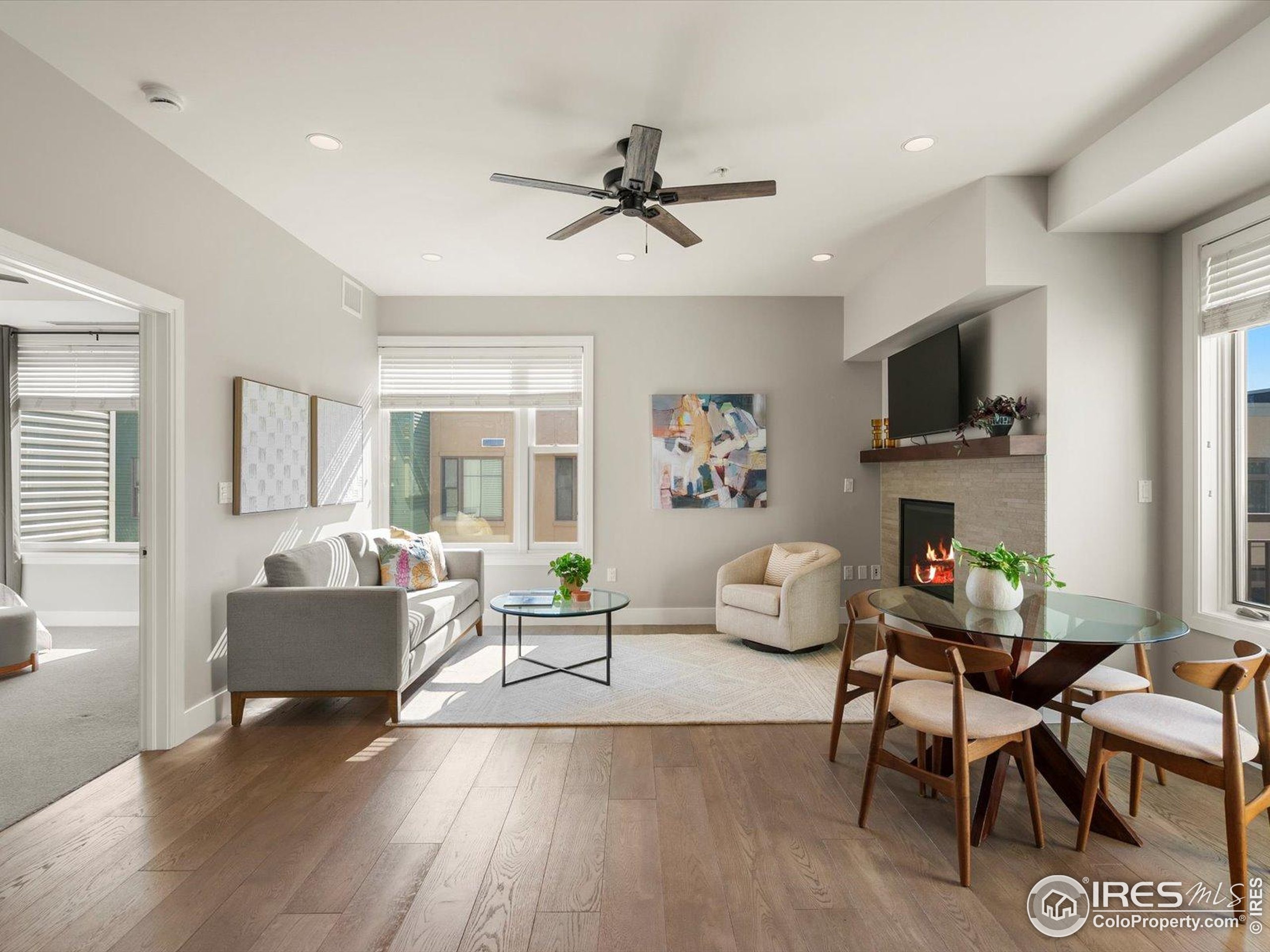 3301 Arapahoe Ave #415