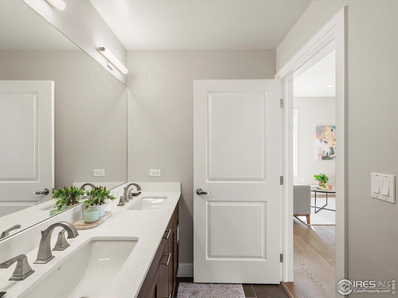 3301 Arapahoe Ave #415