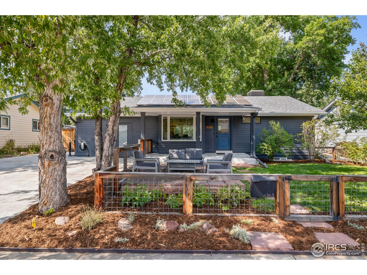 4365 Ludlow St