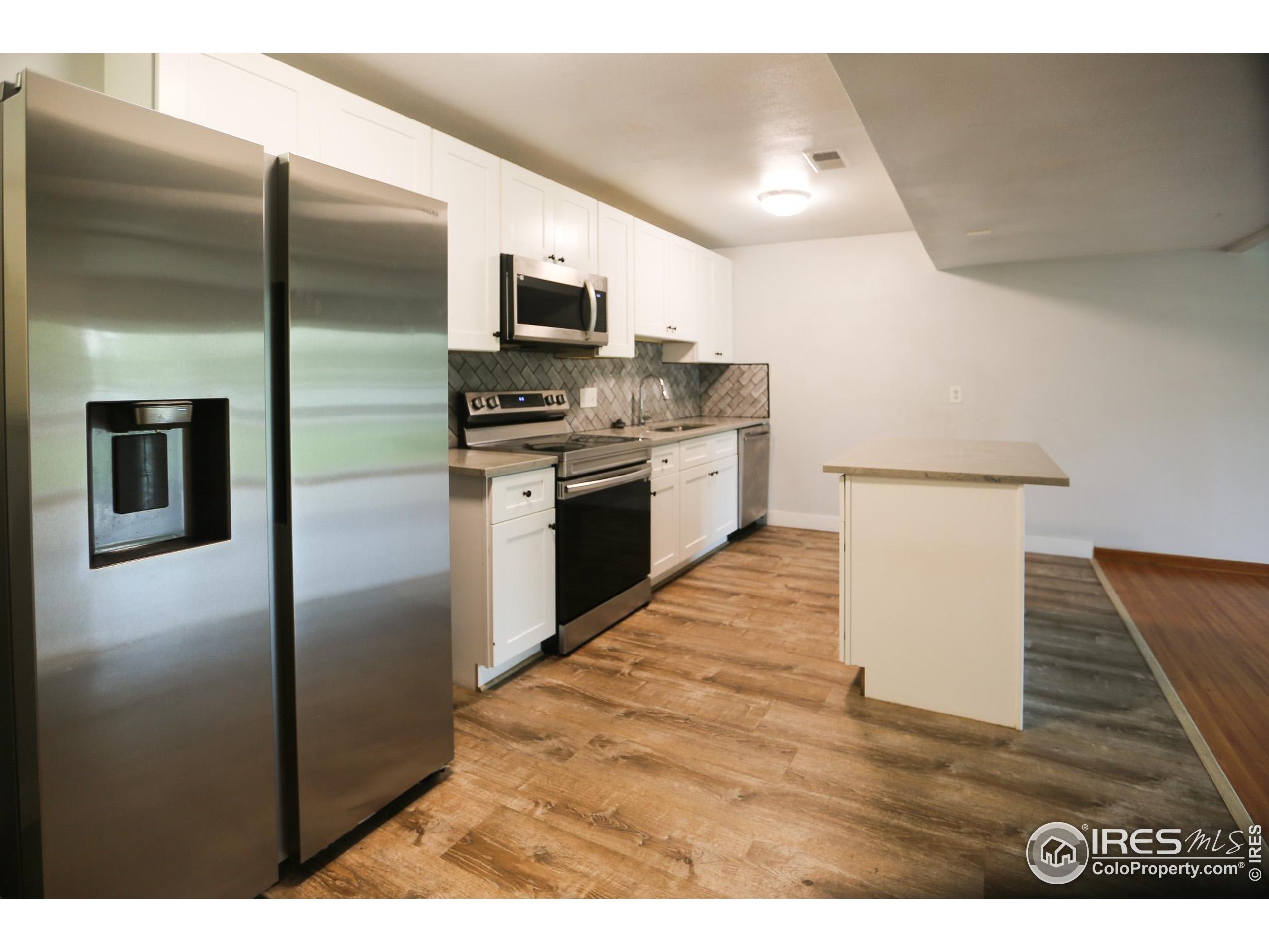 1608 Cottonwood Dr 11