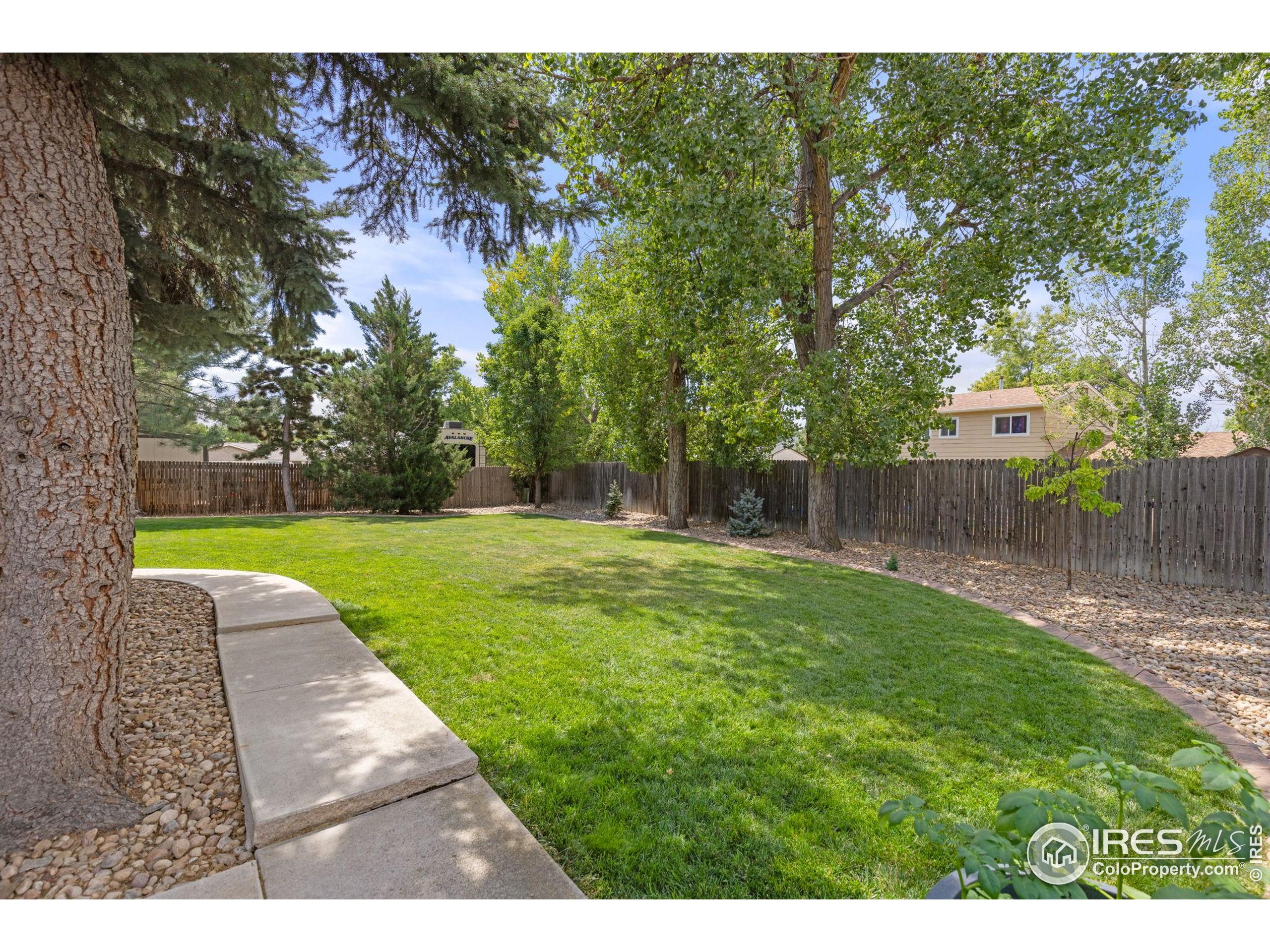 8673 Kendall Ct