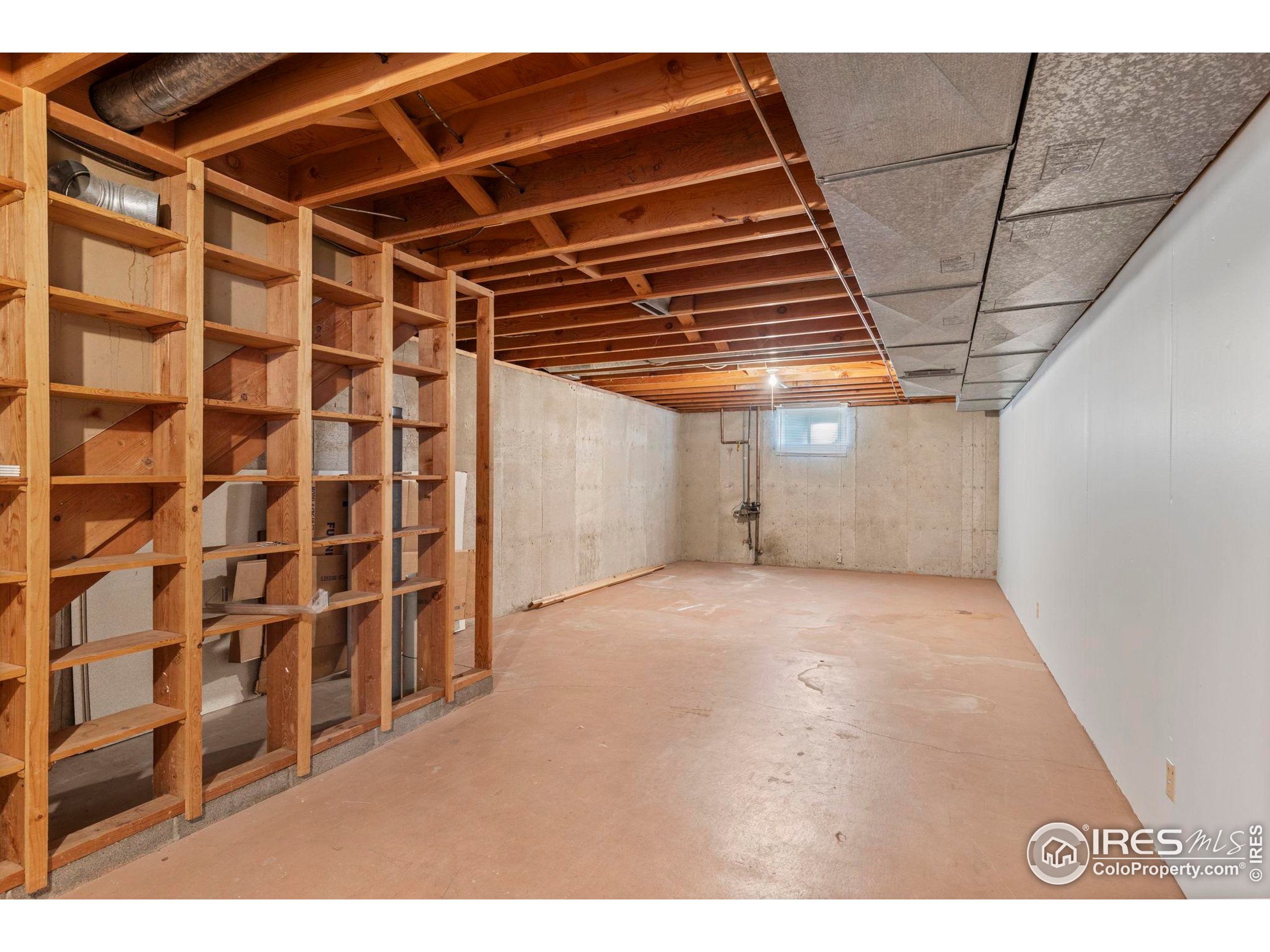 660 Maple Ave