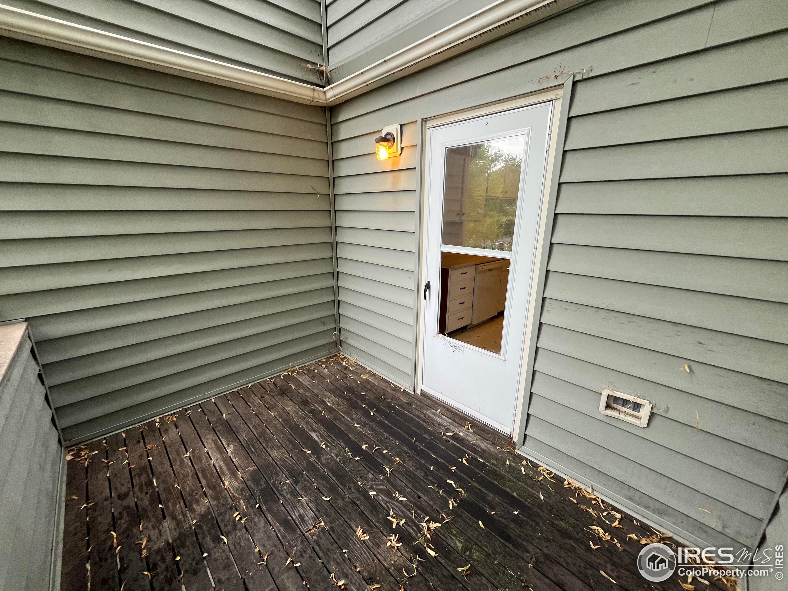 1301 University Ave A-202