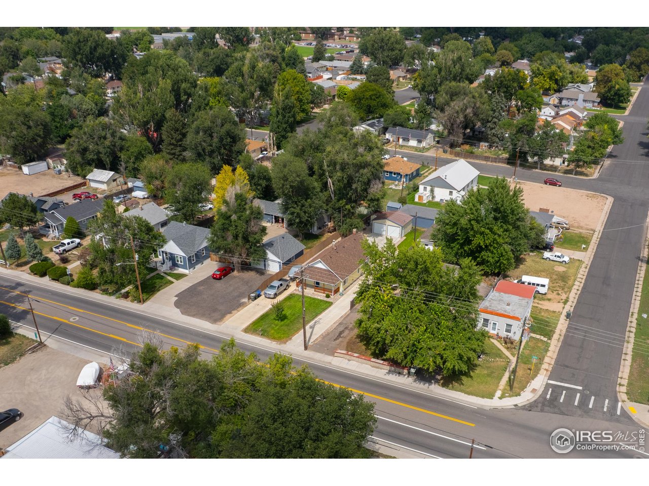 811 Edison St