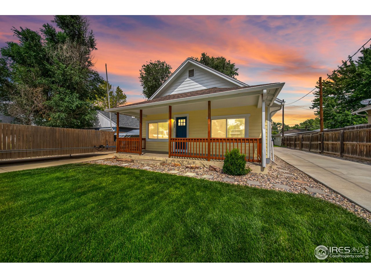 811 Edison St