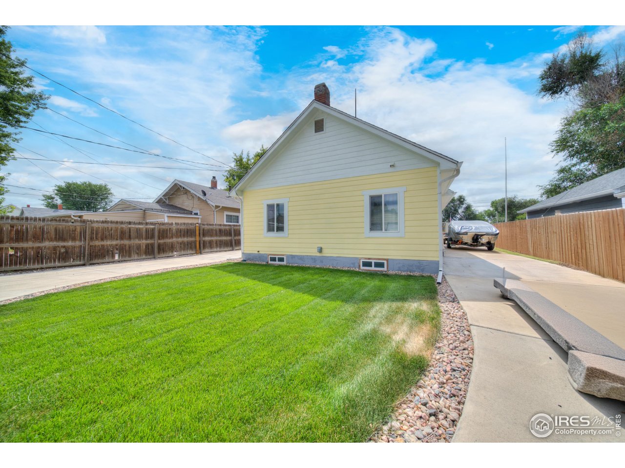 811 Edison St