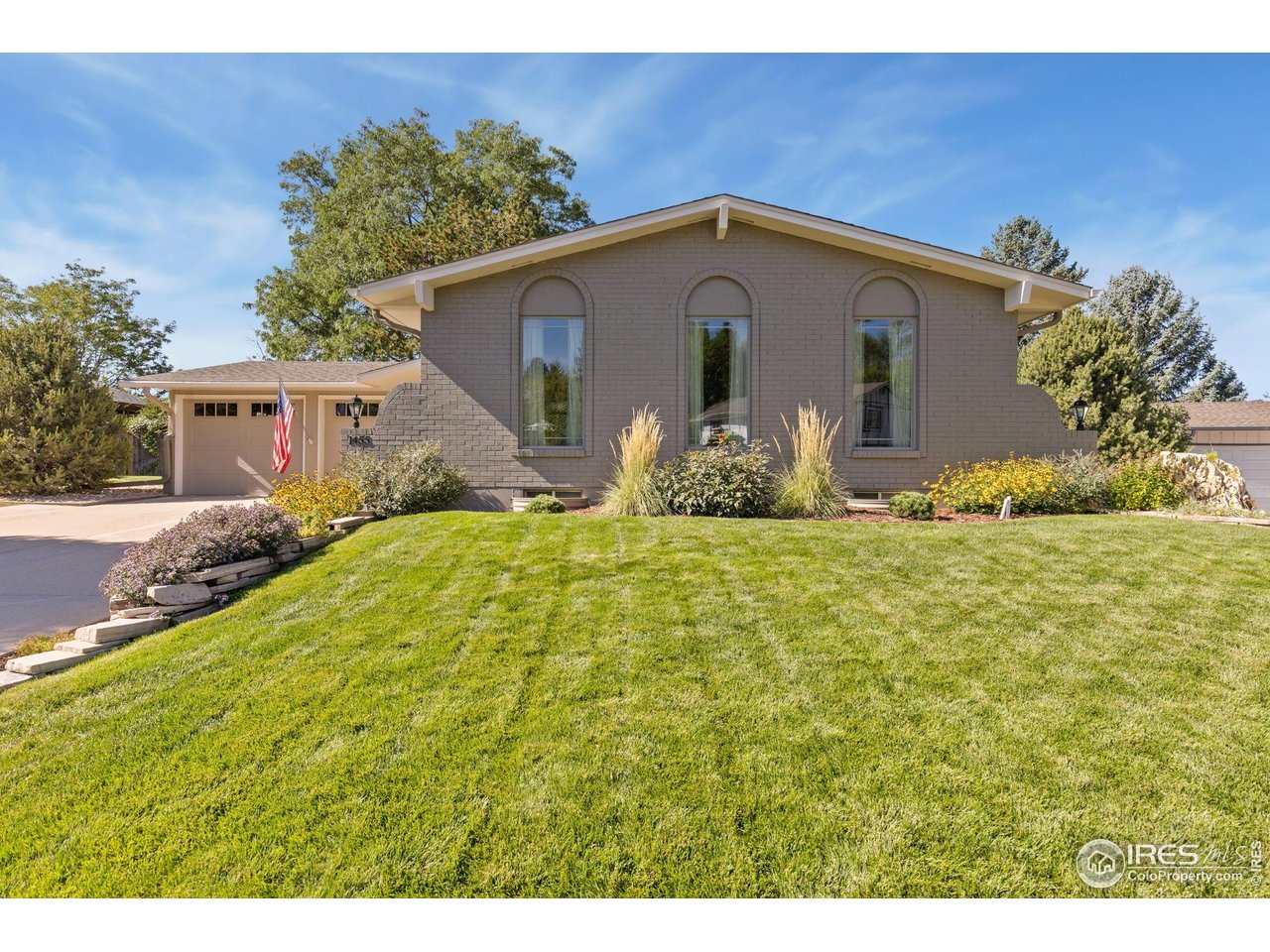 1455 Hilltop Dr Longmont