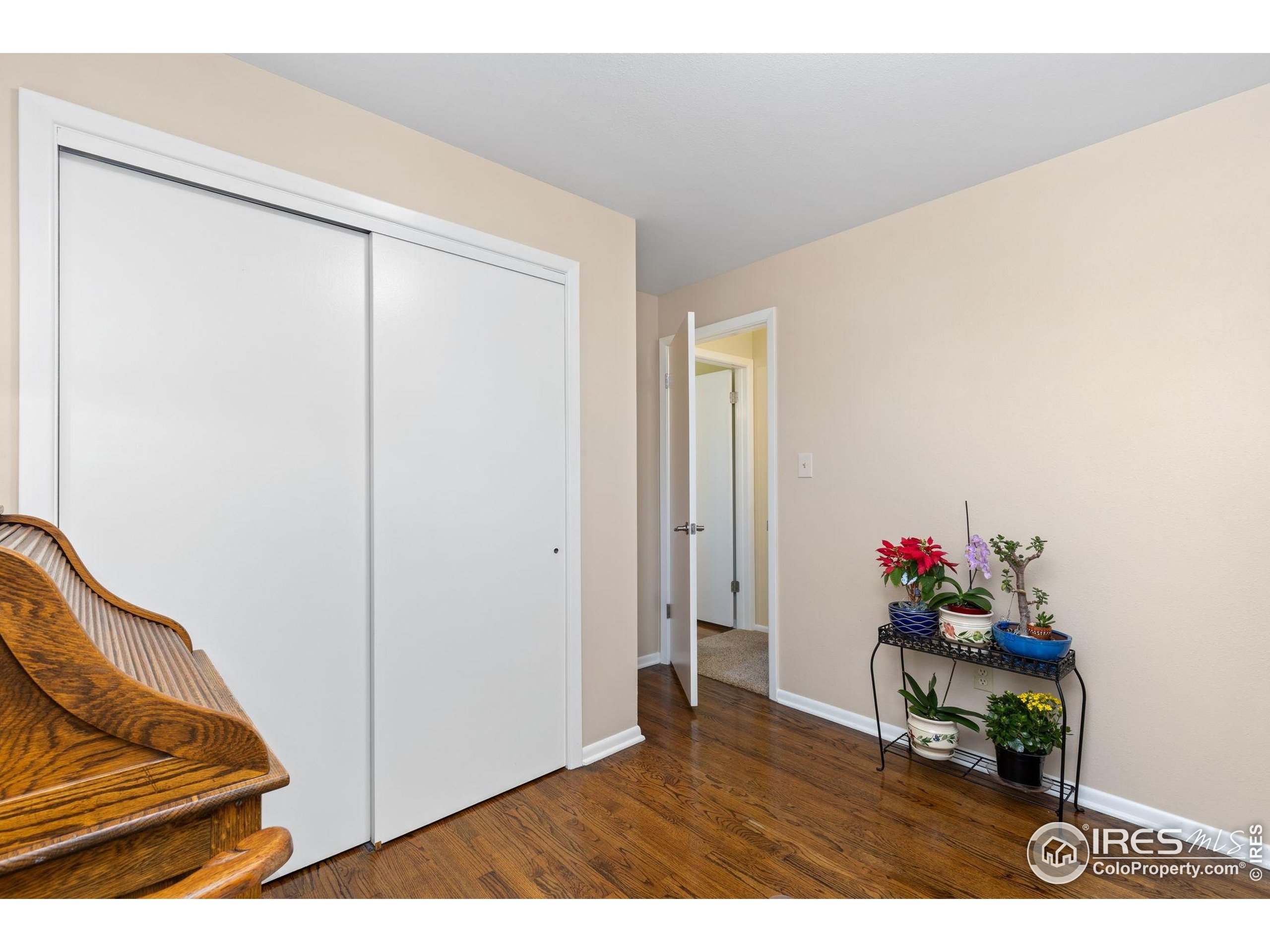 1455 Hilltop Dr Longmont