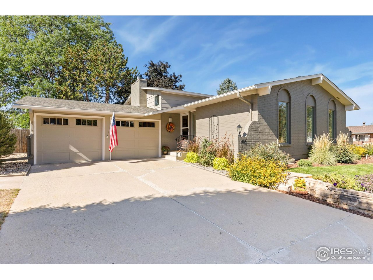 1455 Hilltop Dr Longmont