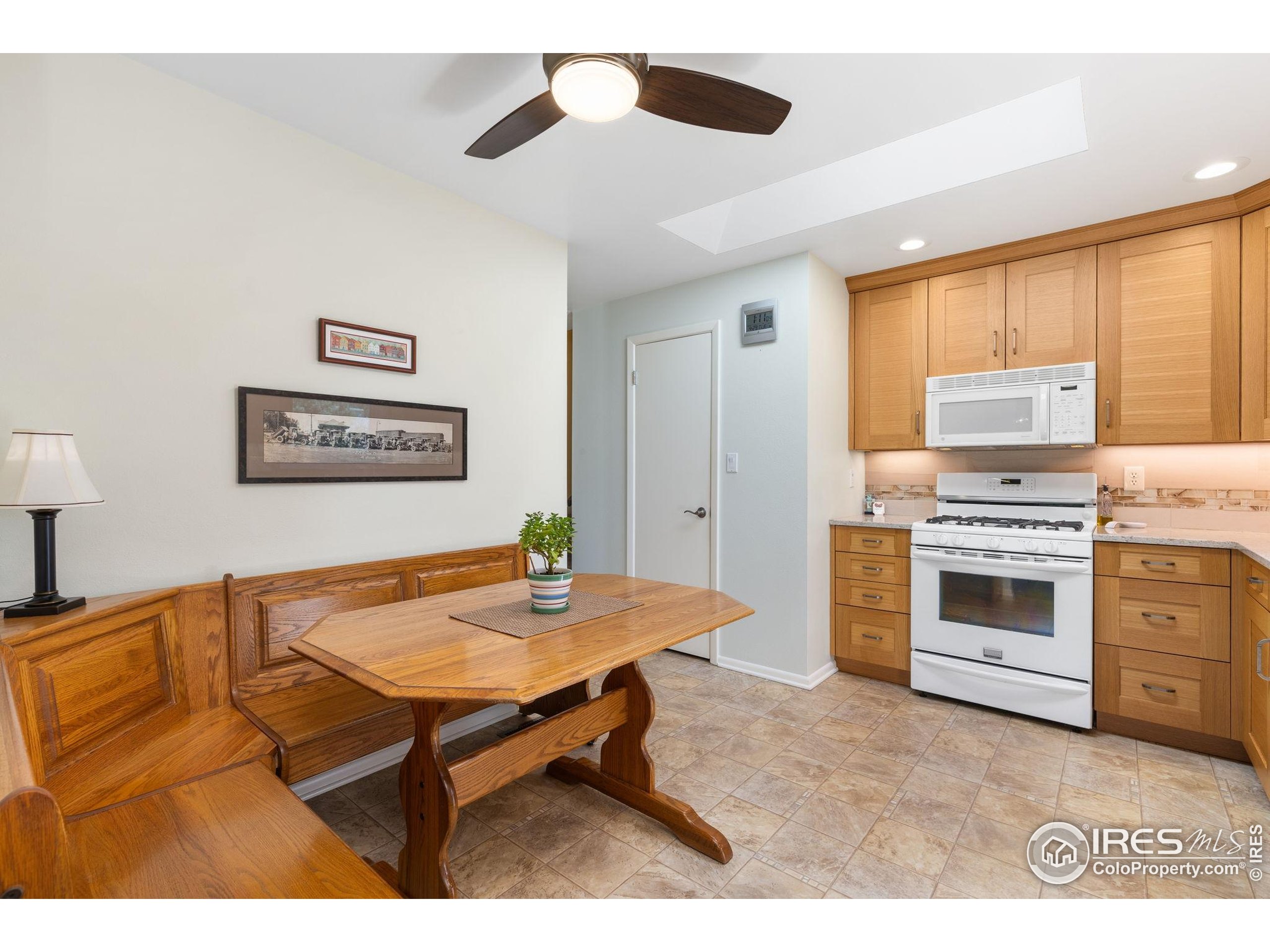 1455 Hilltop Dr Longmont