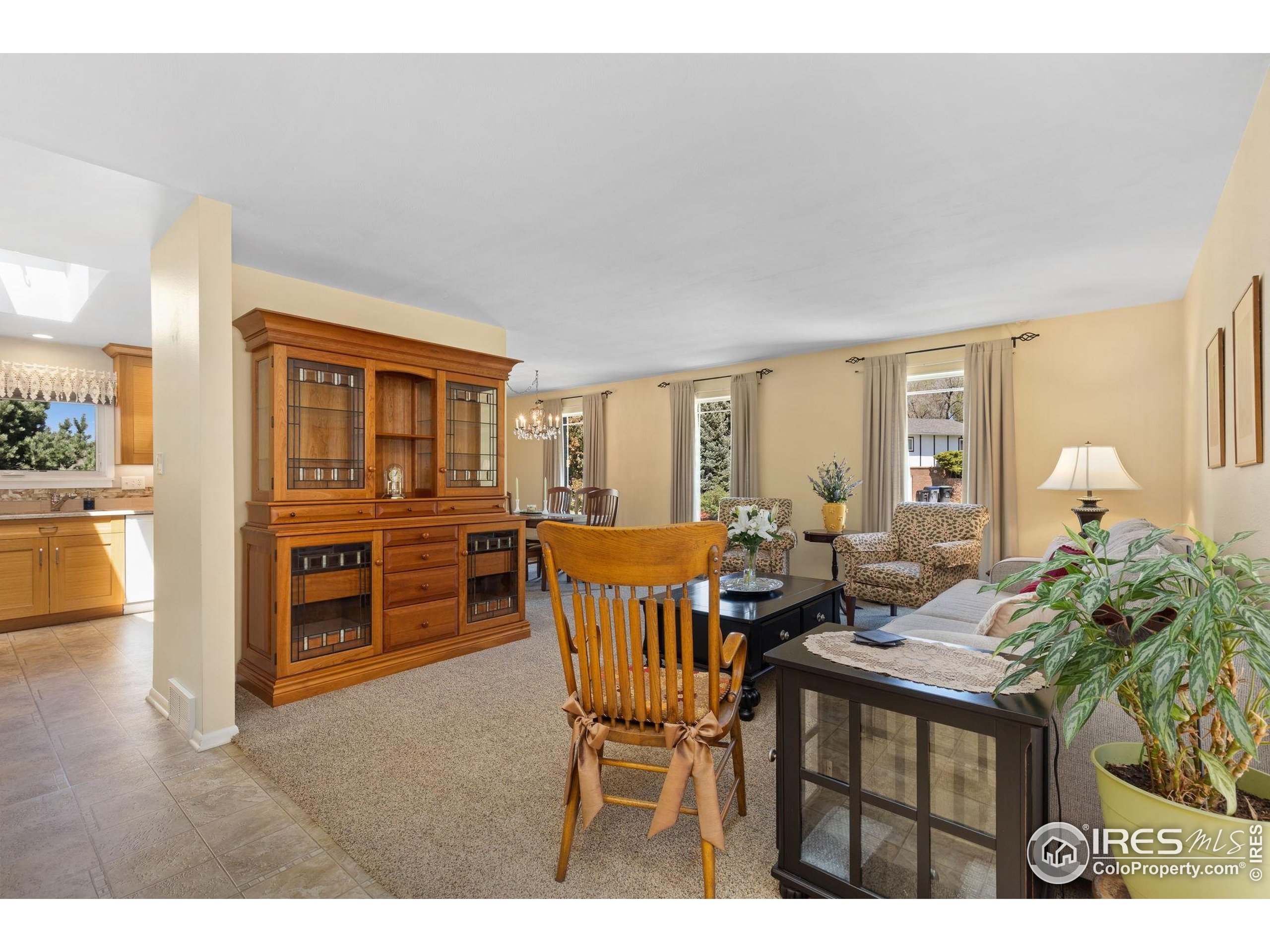 1455 Hilltop Dr Longmont