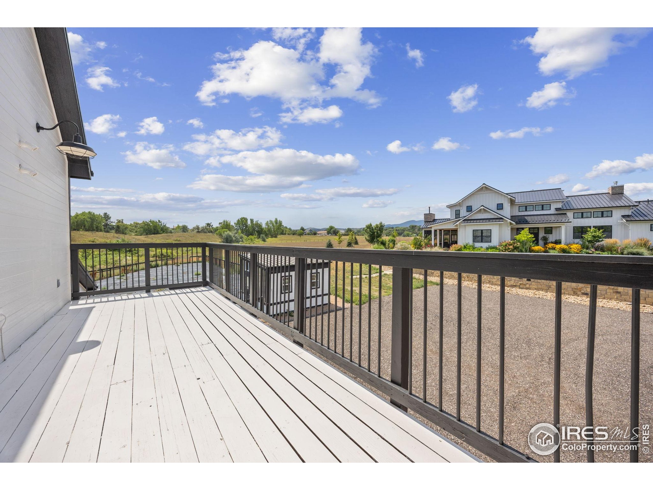 5794 Jackdaw Dr