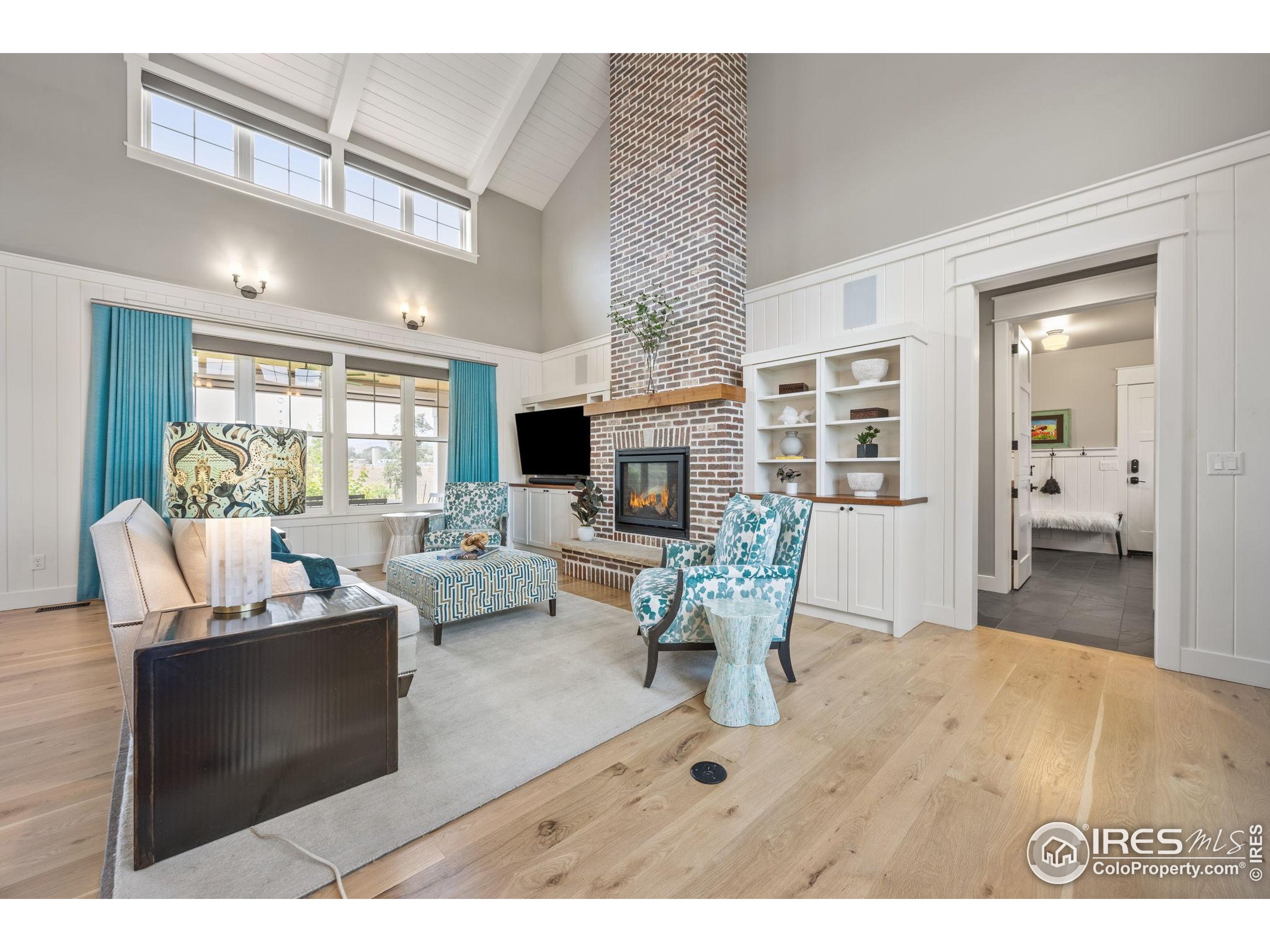 5794 Jackdaw Dr