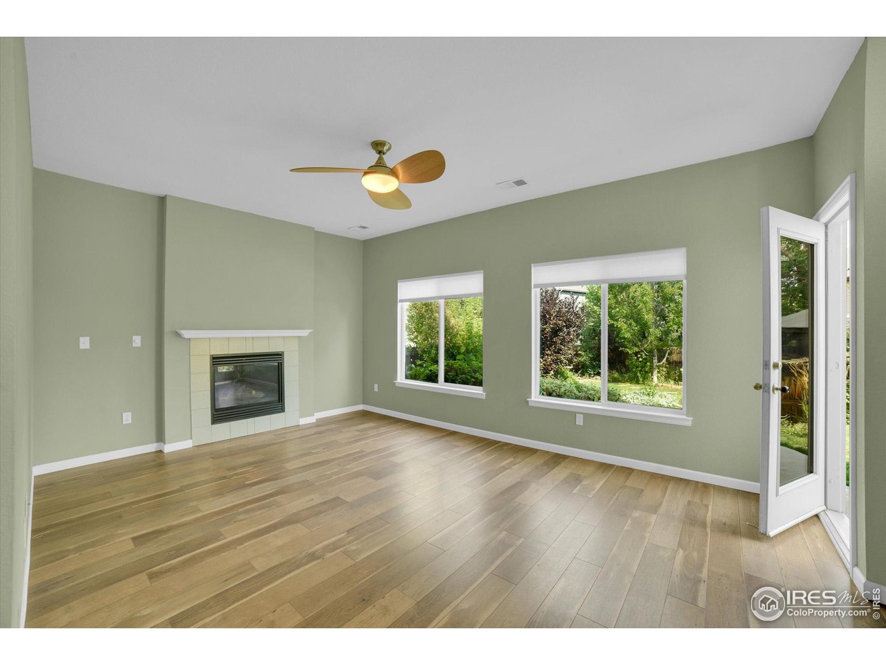 1451 Wildrose Dr