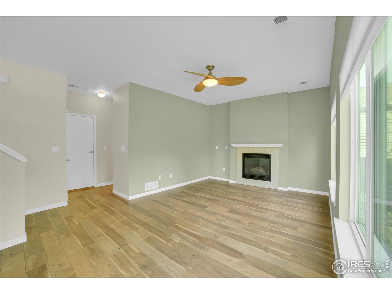 1451 Wildrose Dr