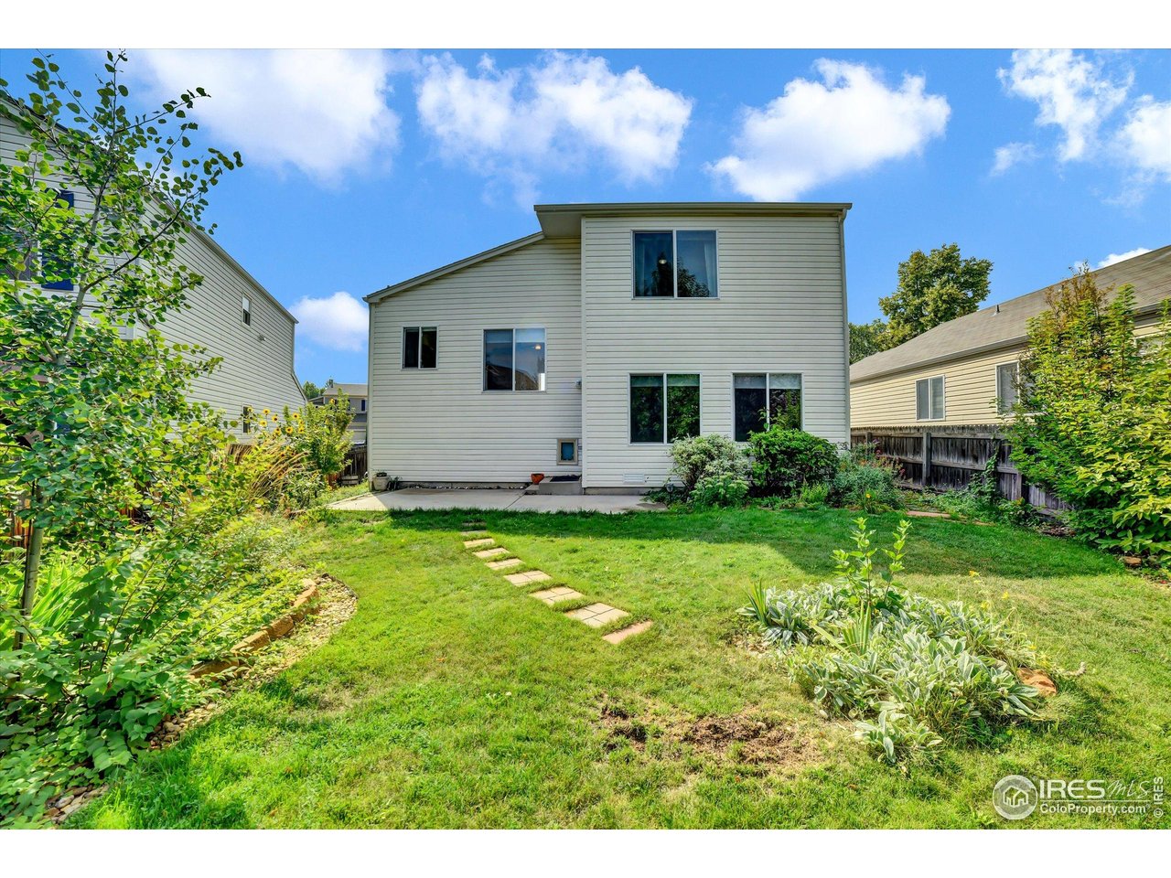 1451 Wildrose Dr