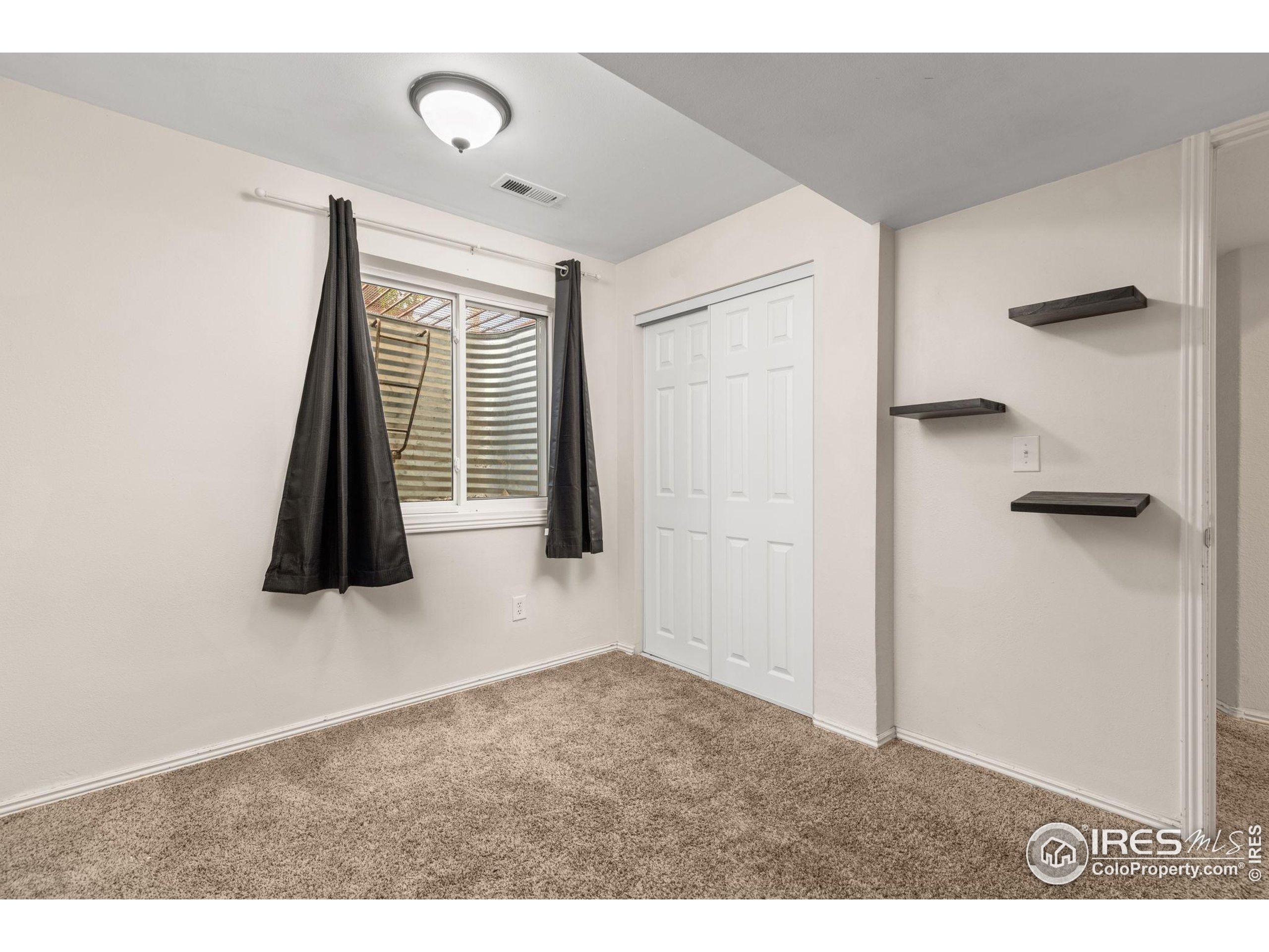 84 Meeker Ln