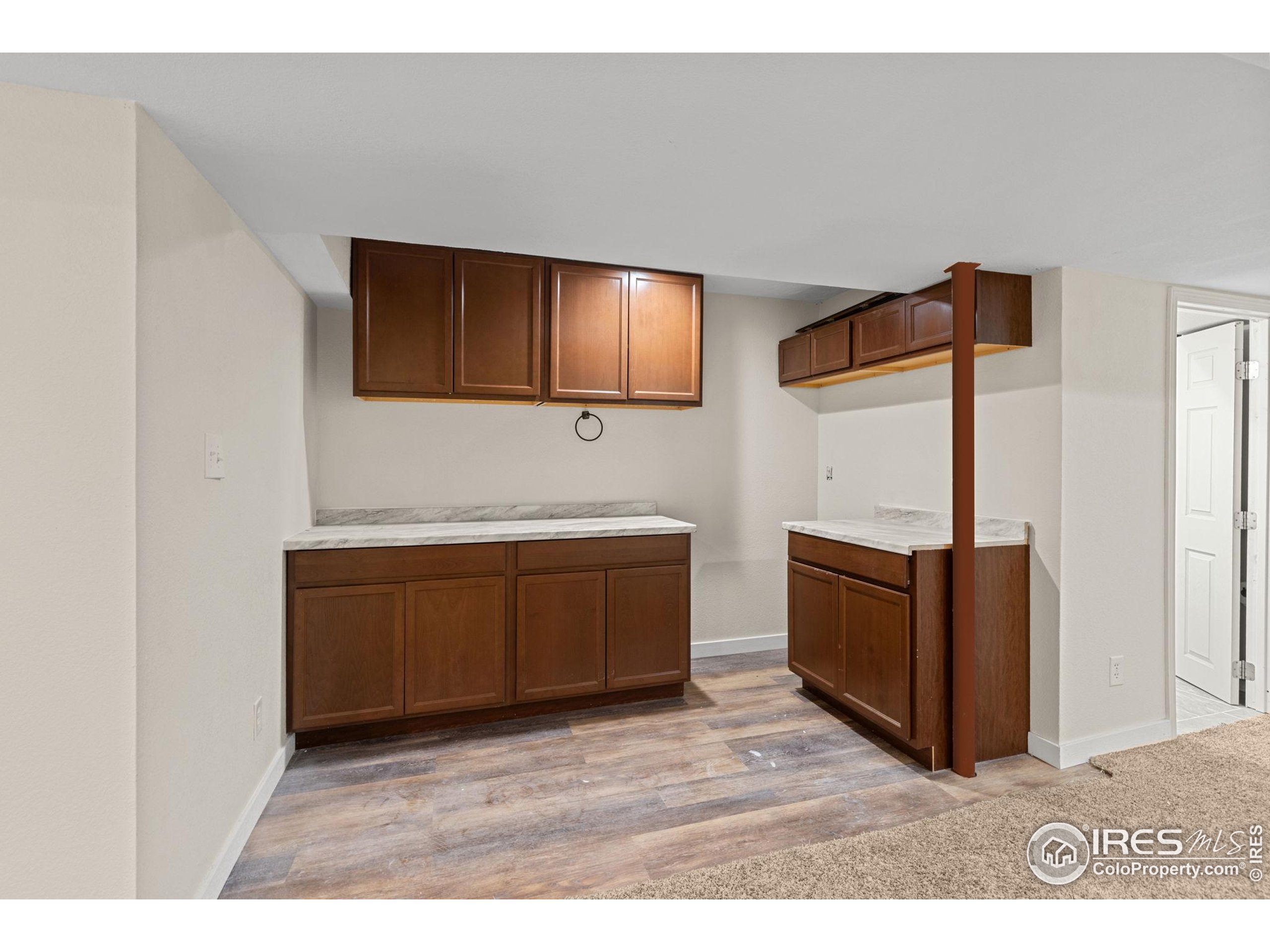 84 Meeker Ln