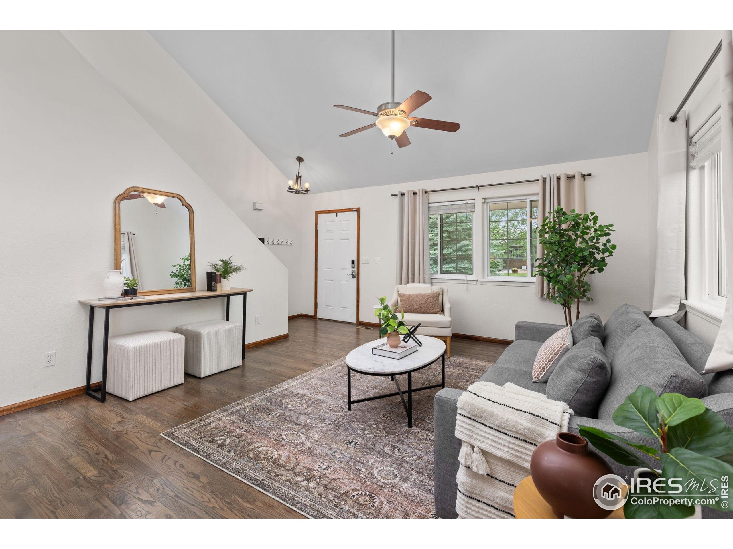 84 Meeker Ln