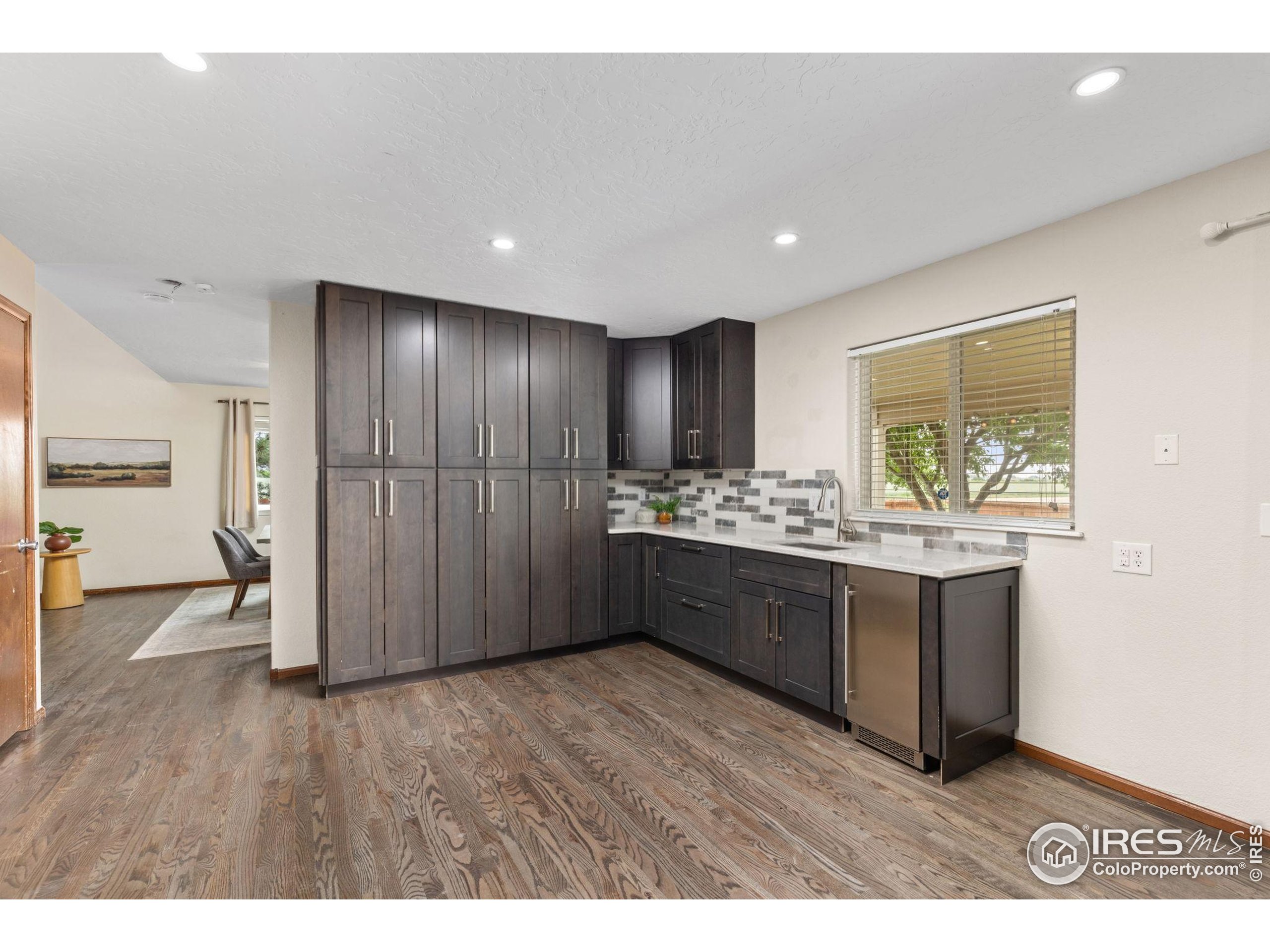 84 Meeker Ln