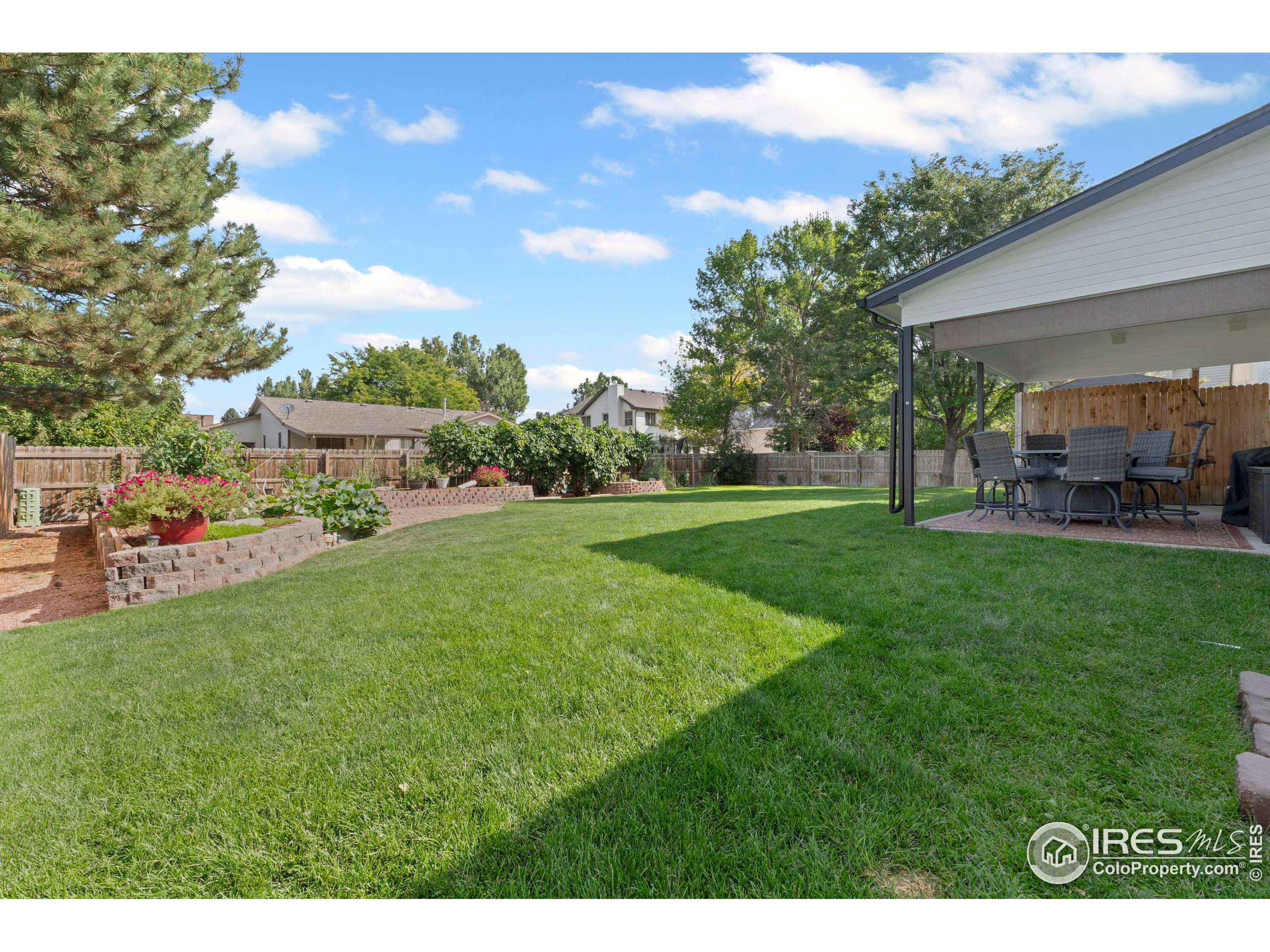 1325 2nd St Rd