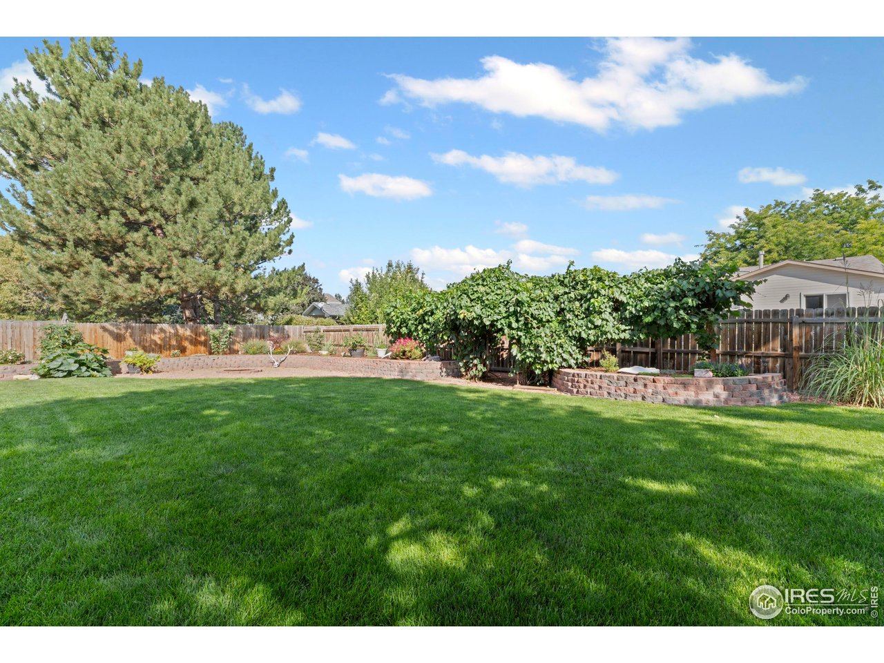 1325 2nd St Rd
