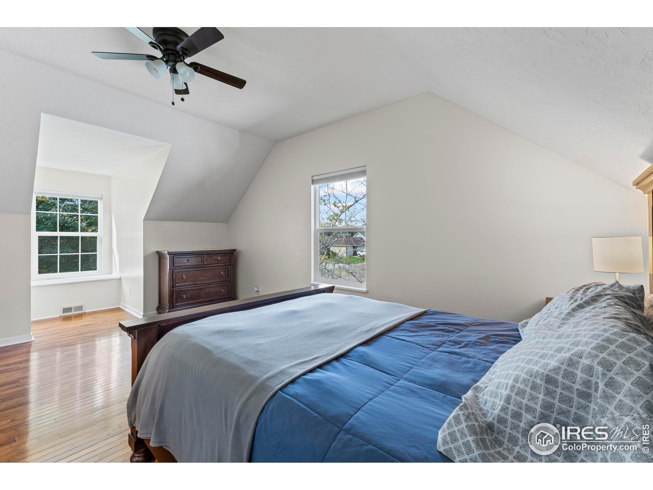 1325 2nd St Rd