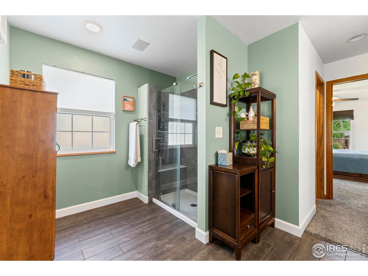 1325 2nd St Rd