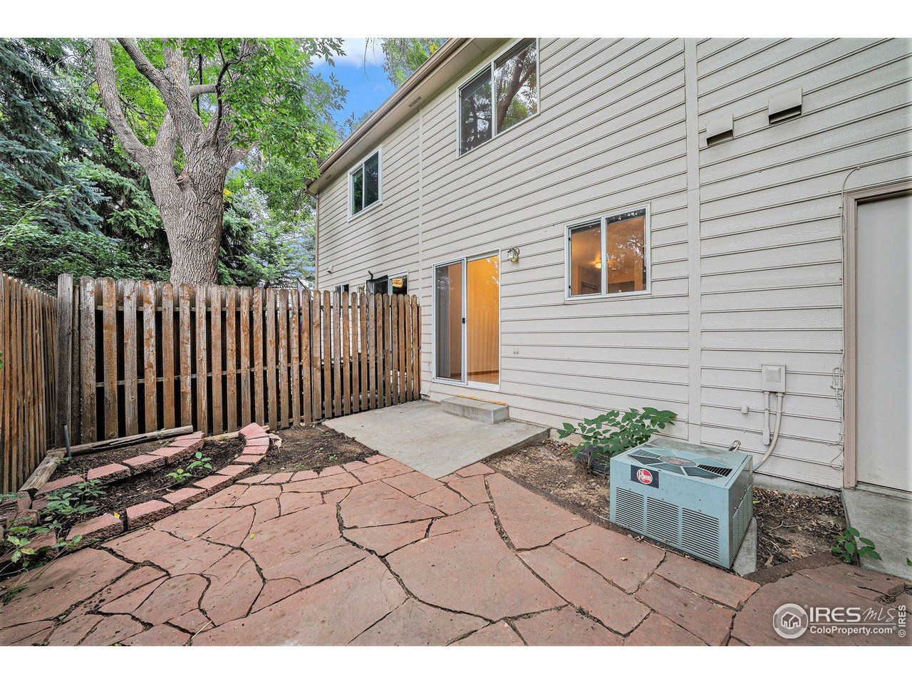206 Dean Cir Loveland