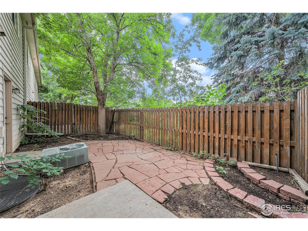 206 Dean Cir Loveland