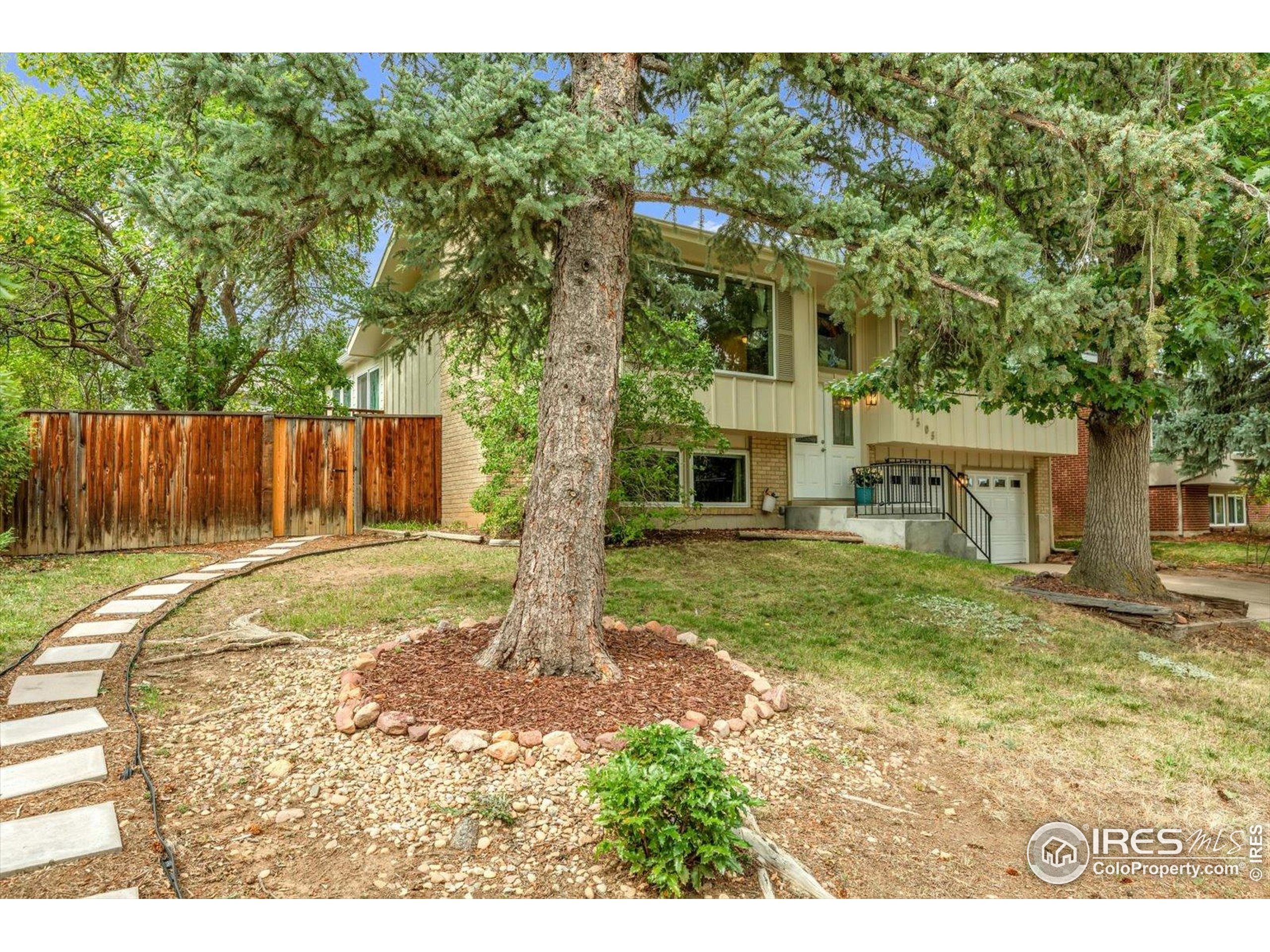 1505 Kendall Dr