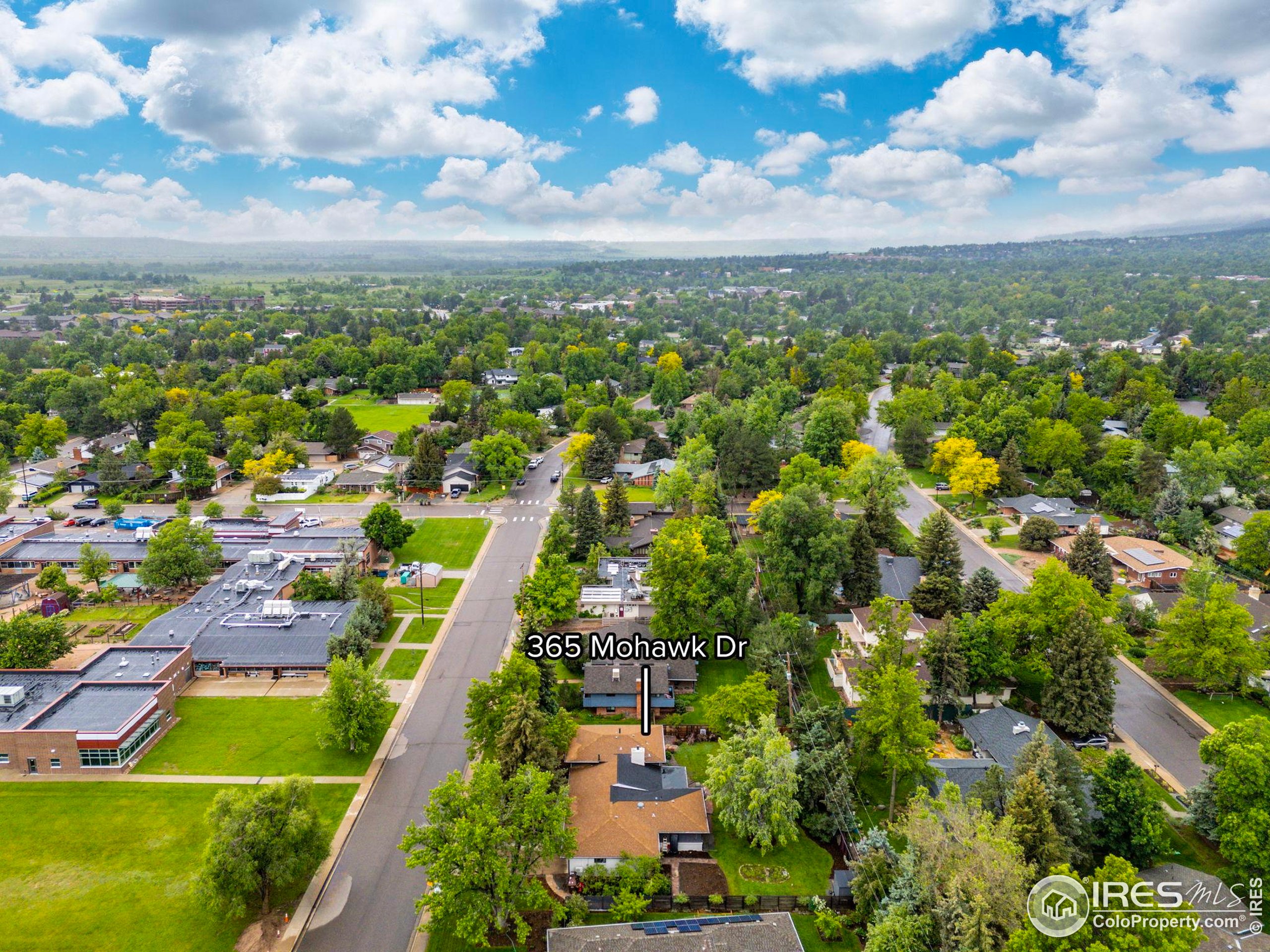 365 Mohawk Dr