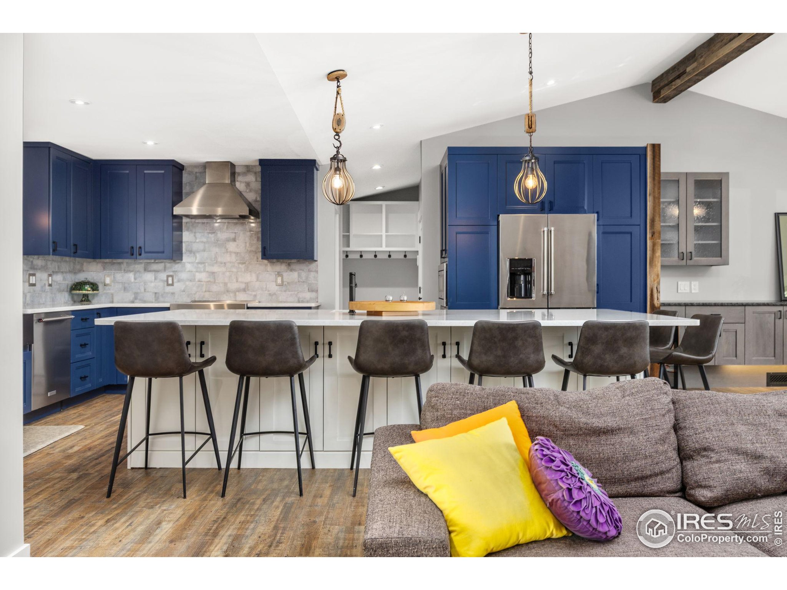 365 Mohawk Dr