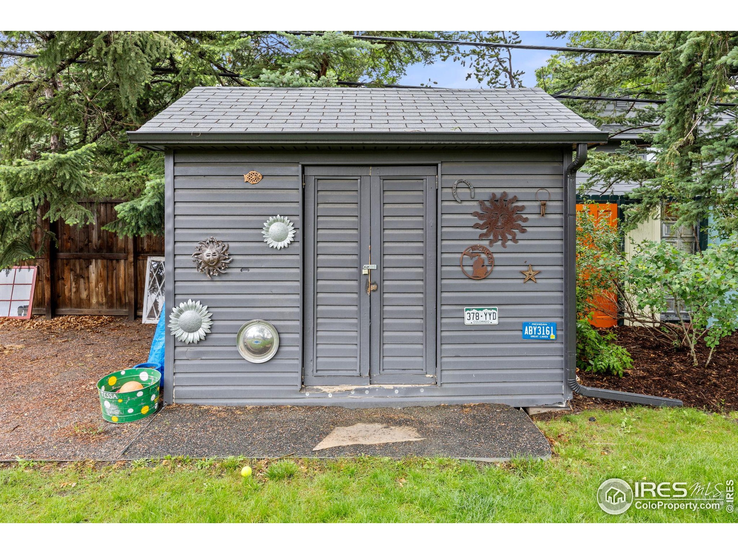 365 Mohawk Dr