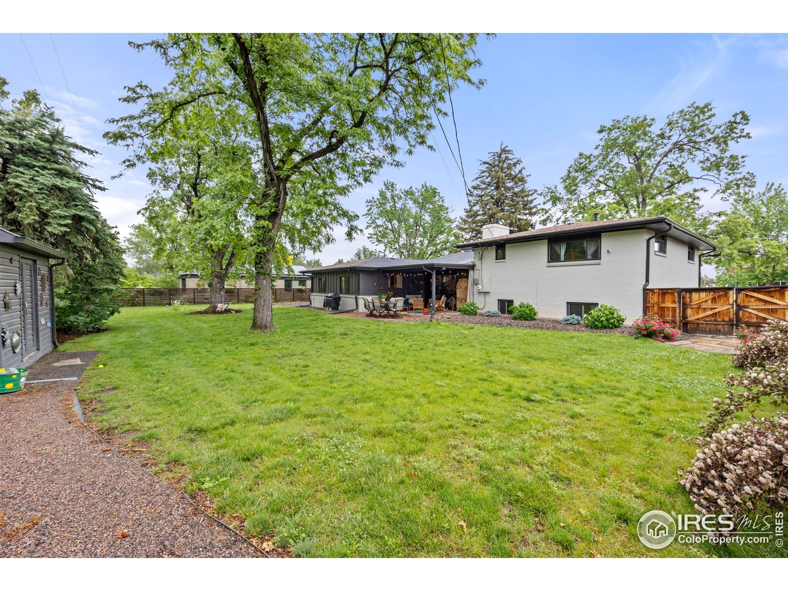 365 Mohawk Dr