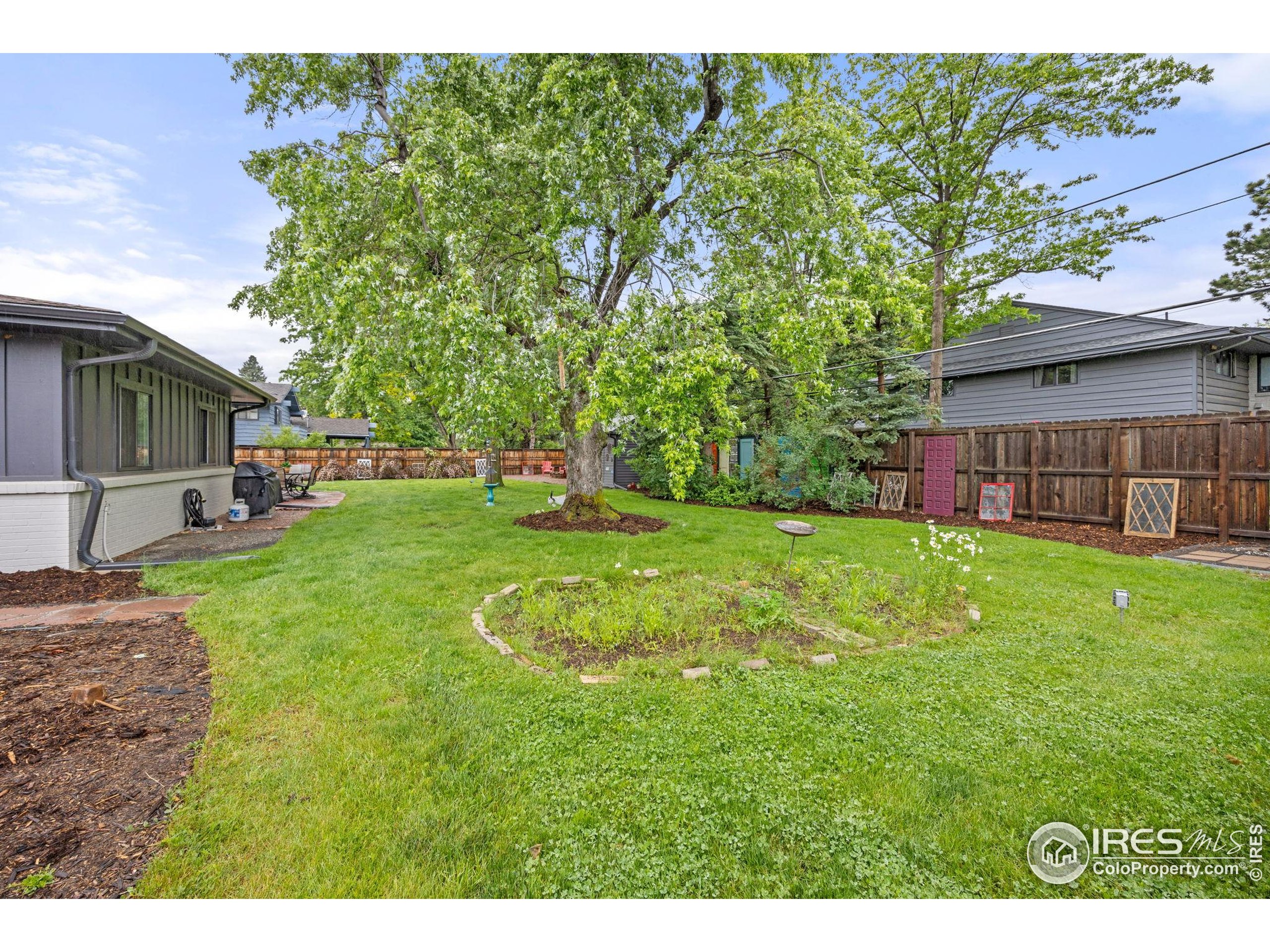 365 Mohawk Dr