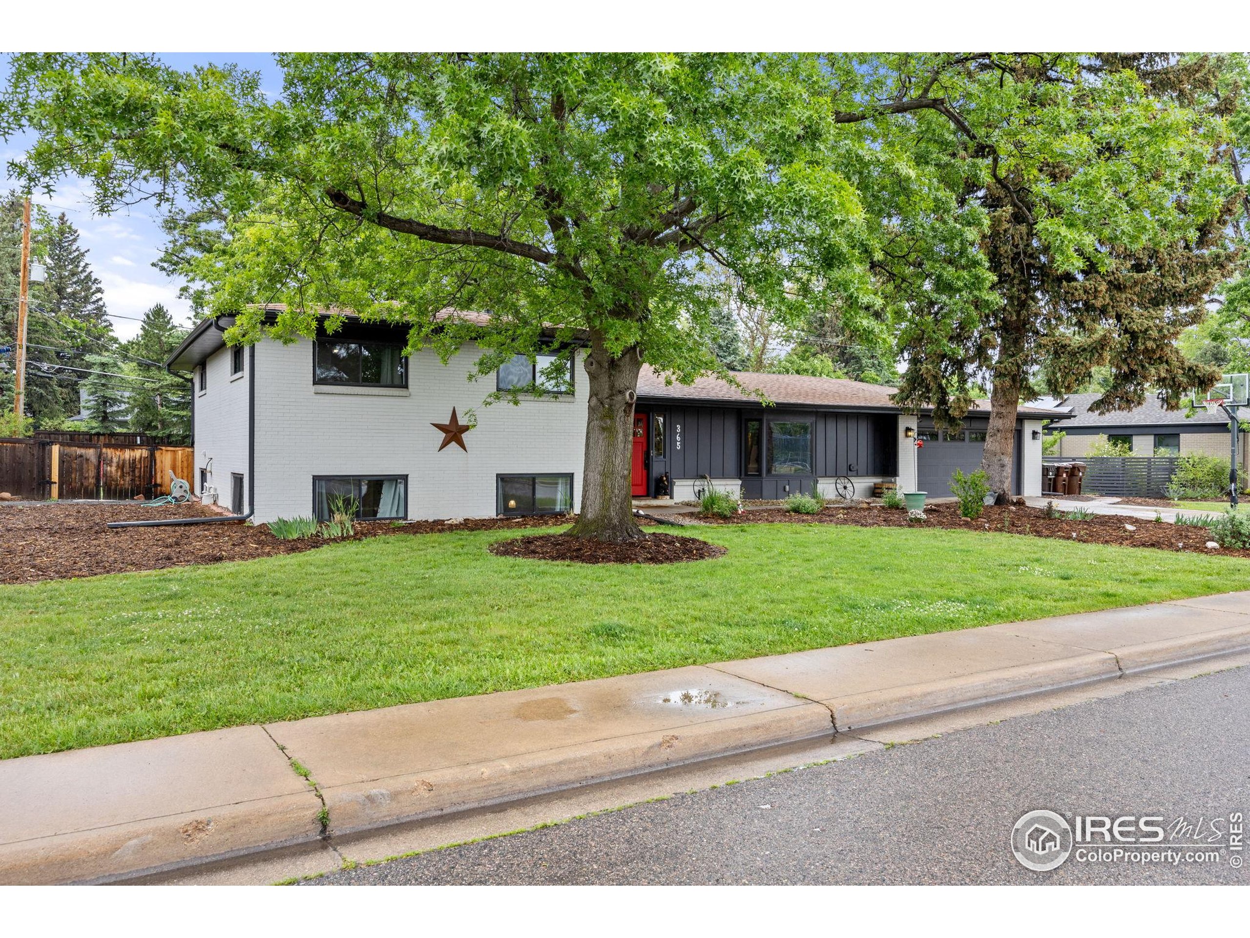 365 Mohawk Dr