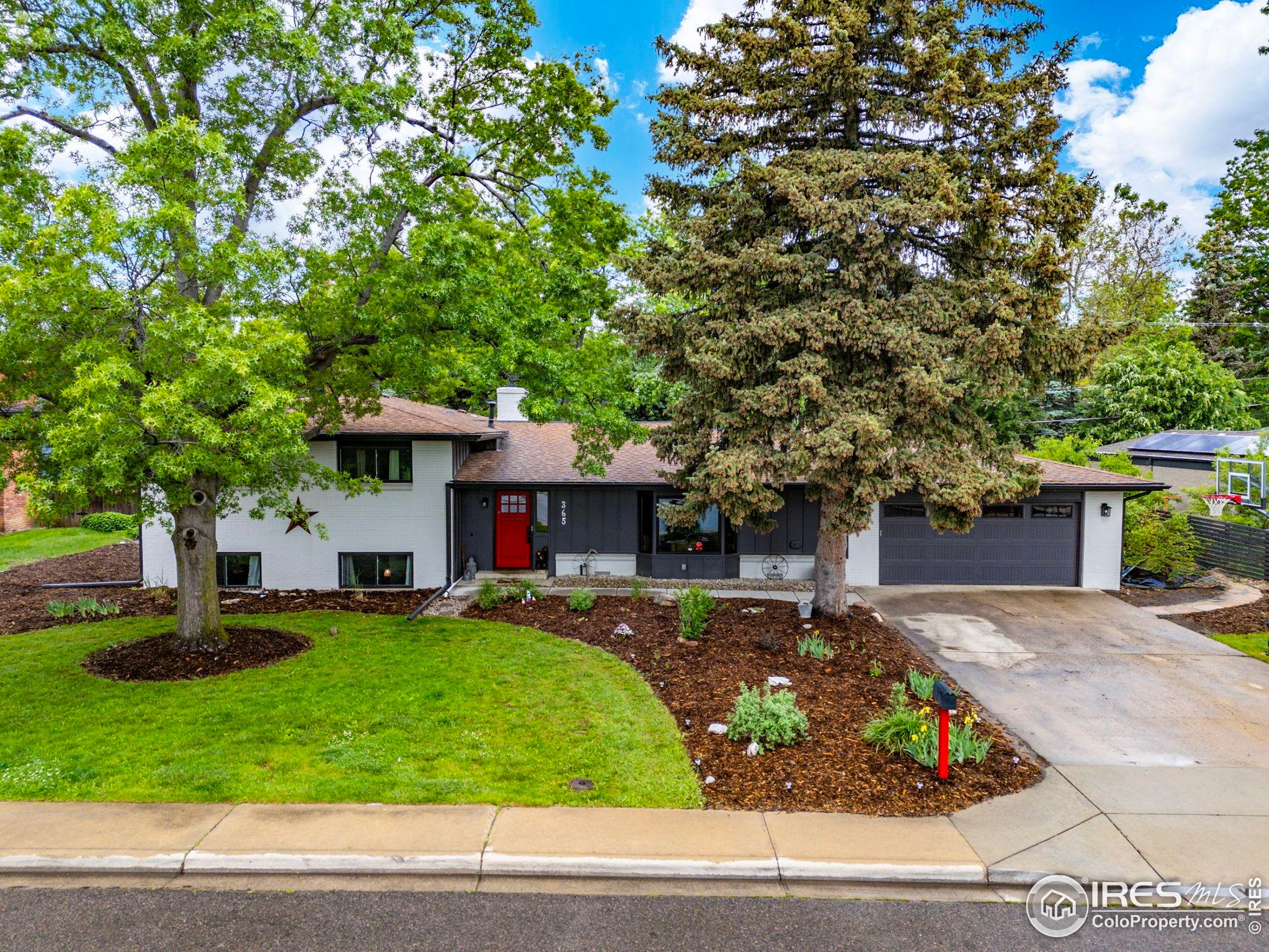 365 Mohawk Dr