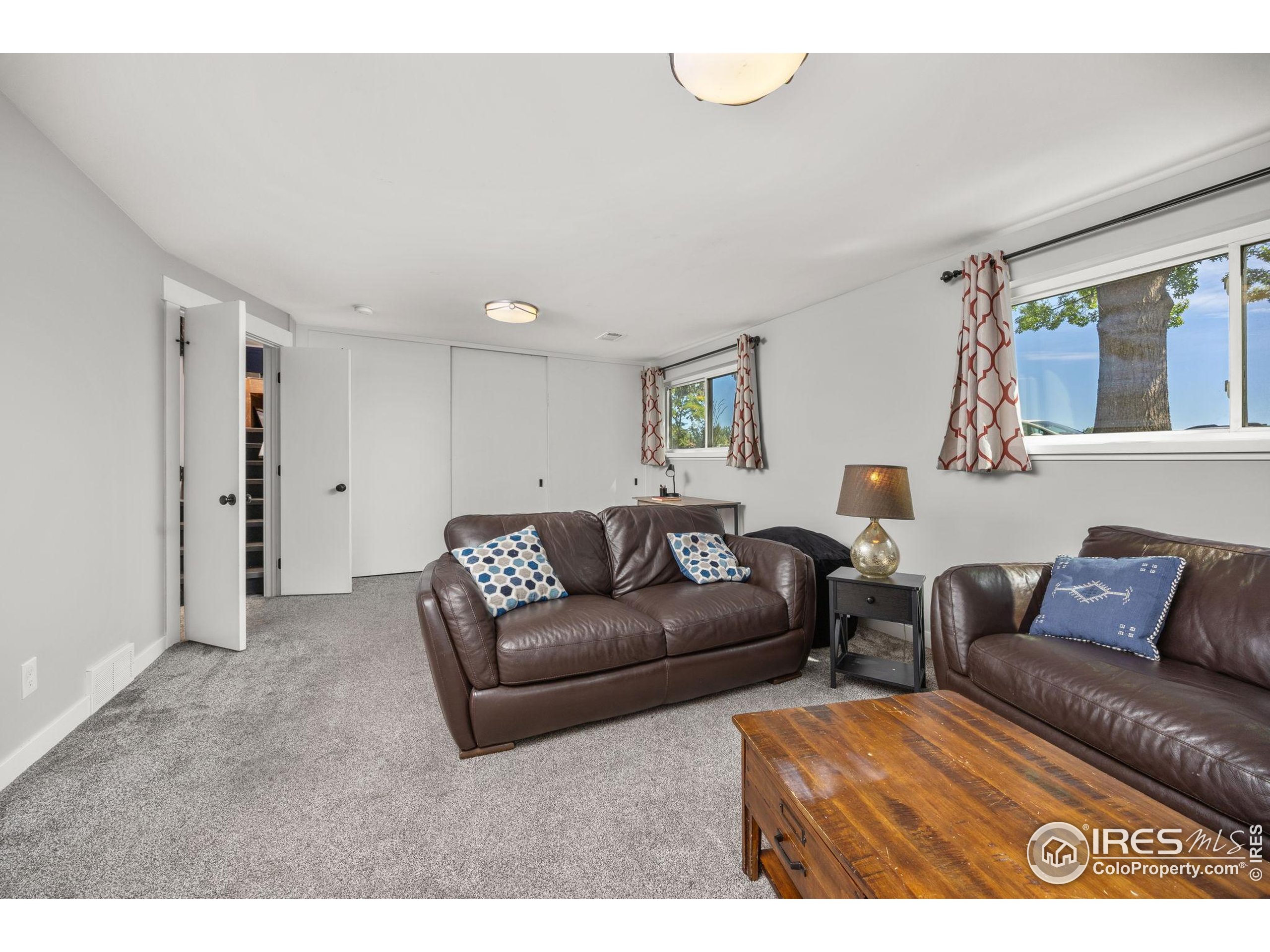 365 Mohawk Dr