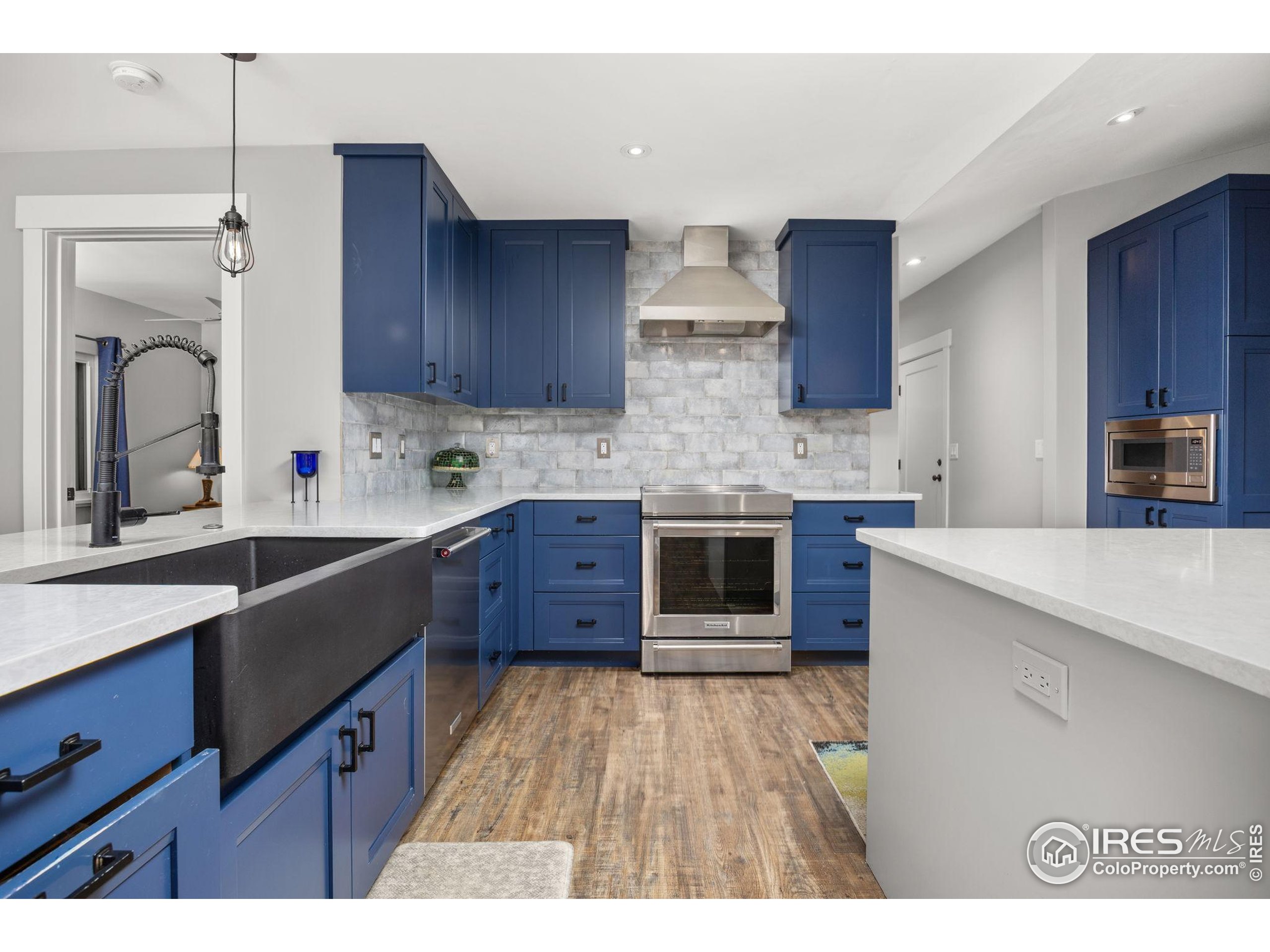 365 Mohawk Dr