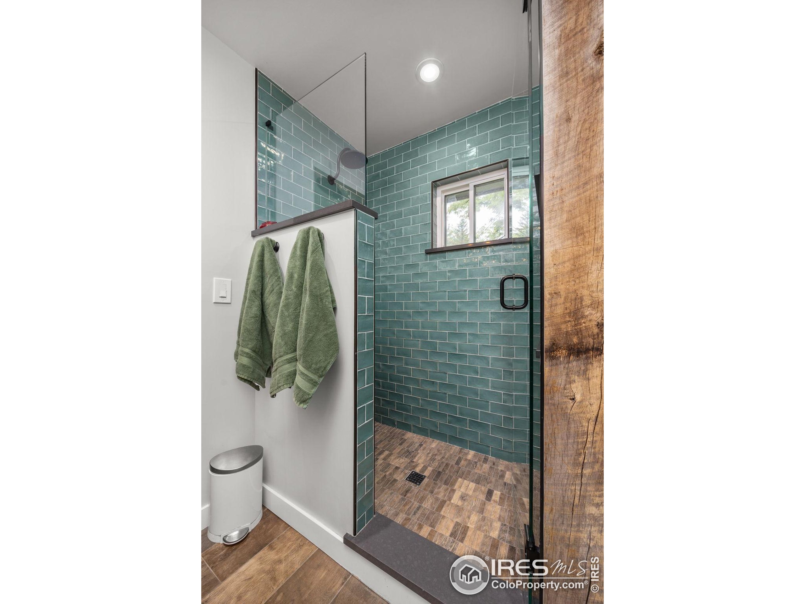 365 Mohawk Dr