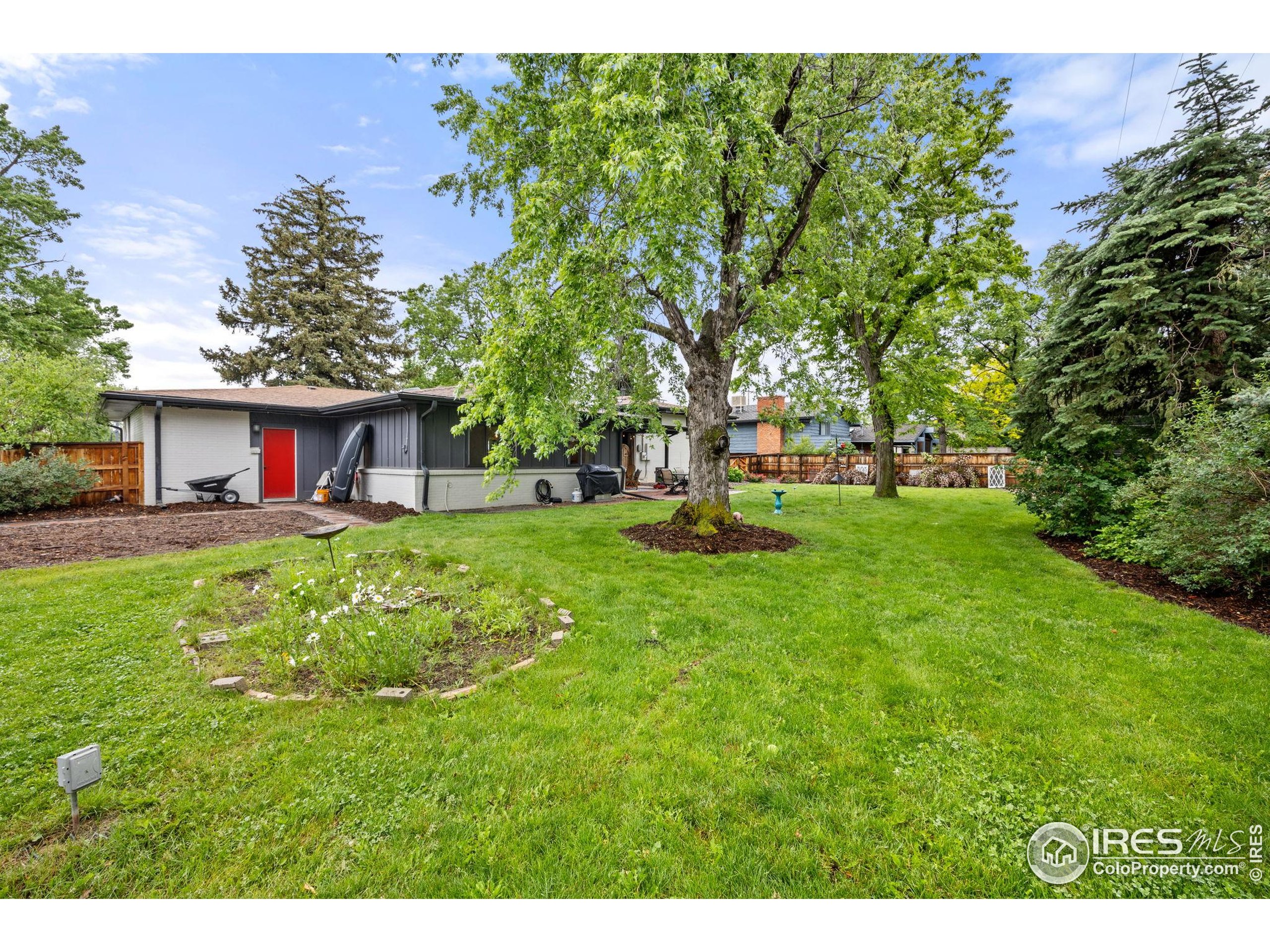 365 Mohawk Dr