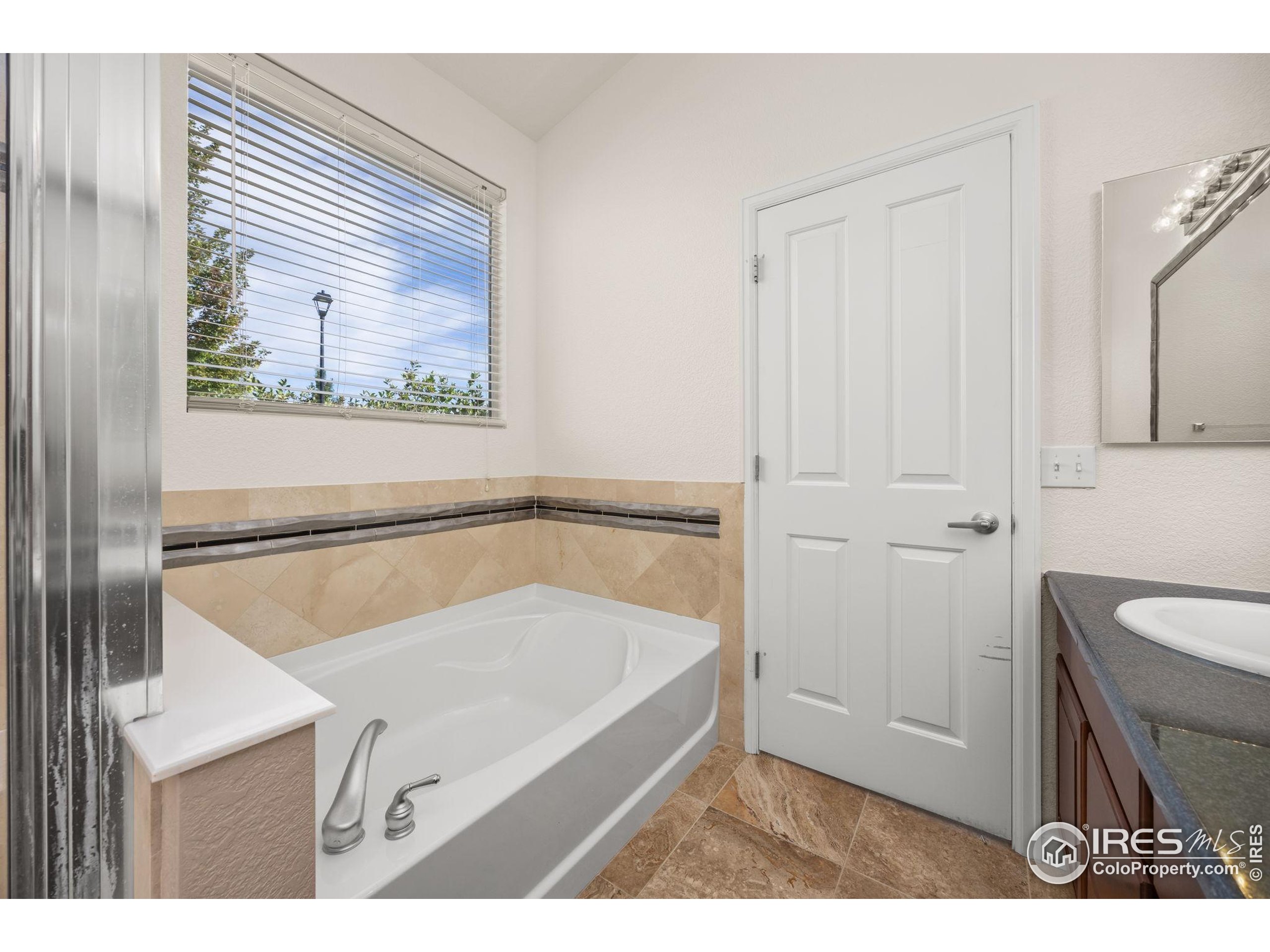 13380 Red Deer Trl