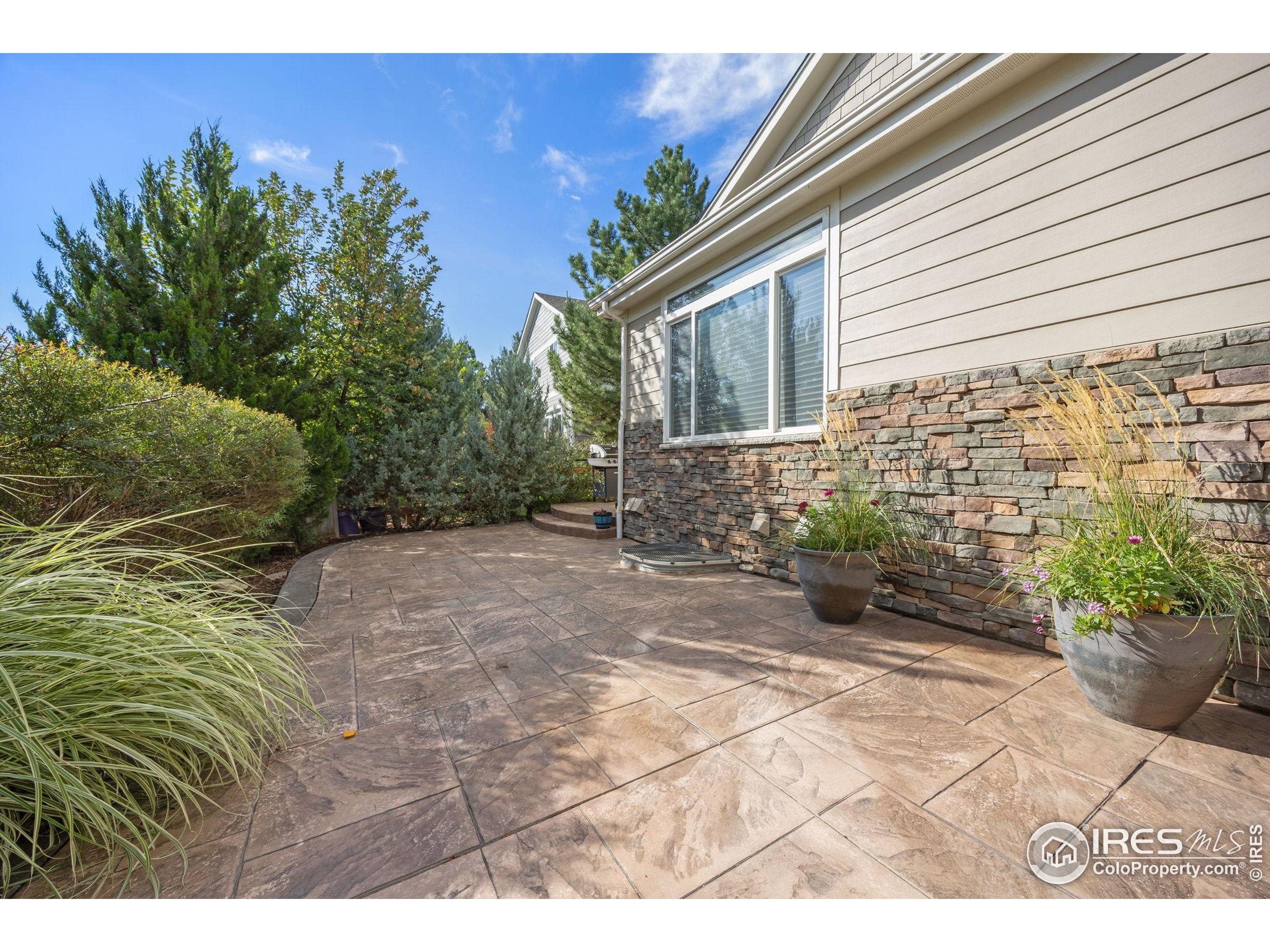 13380 Red Deer Trl