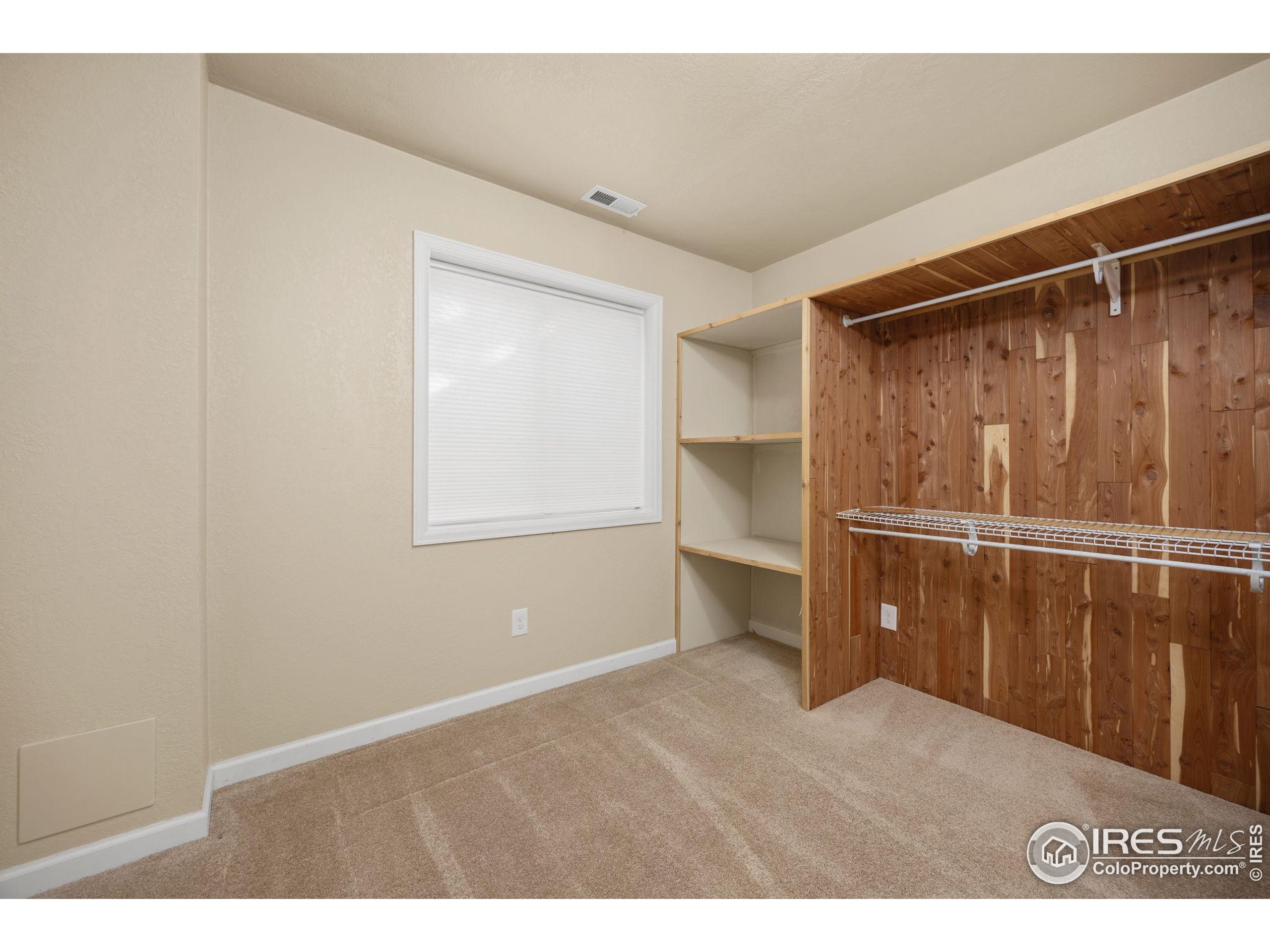 13380 Red Deer Trl