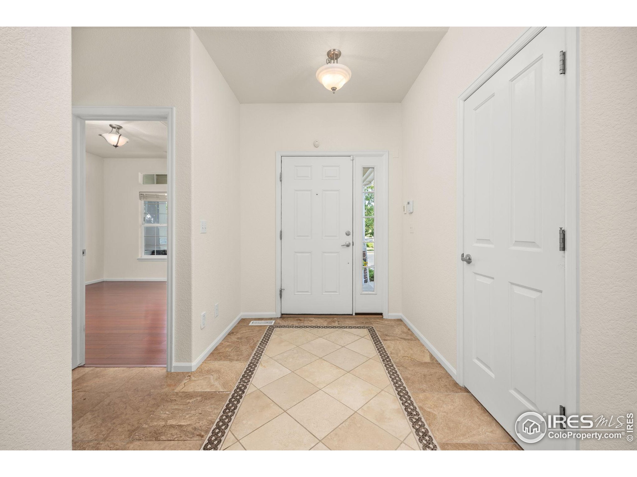 13380 Red Deer Trl